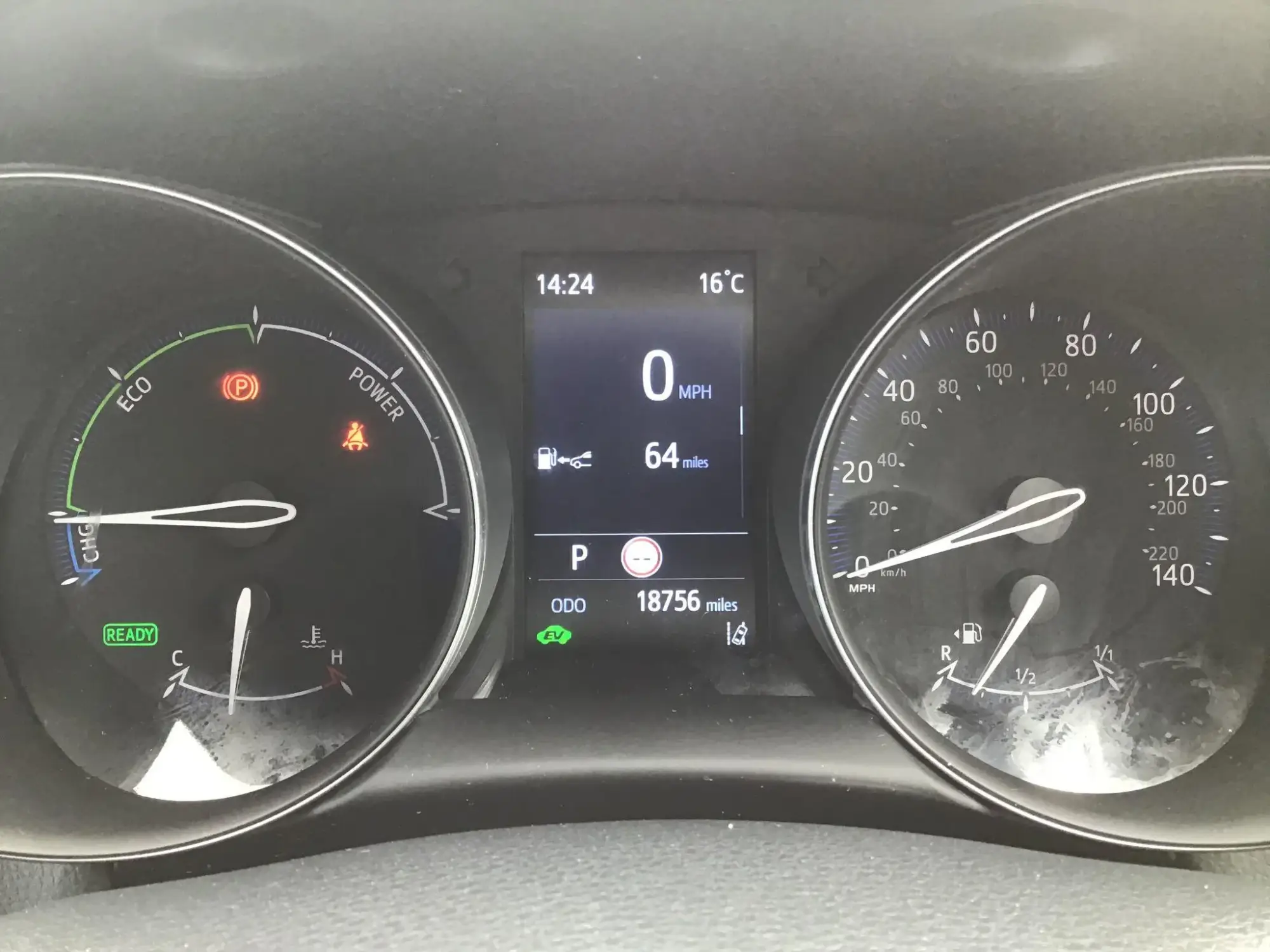 Toyota C-HR Self-Charging Hybrid Image 11