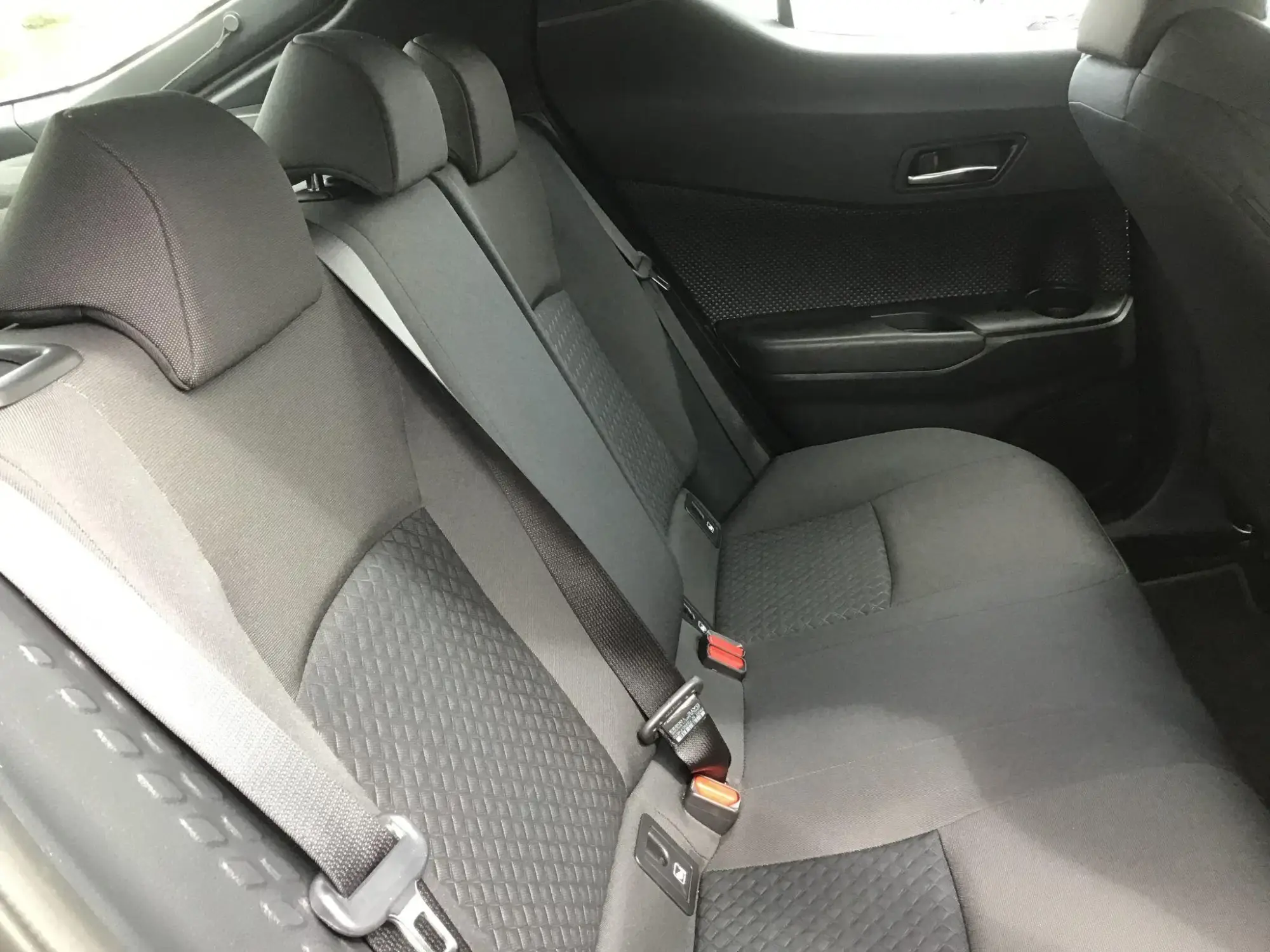 Toyota C-HR Self-Charging Hybrid Image 15