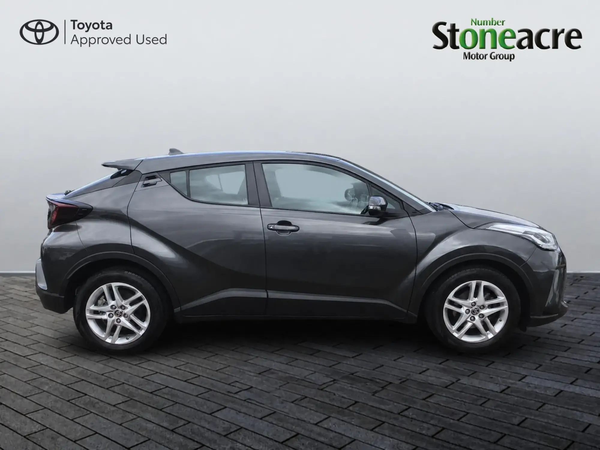 Toyota C-HR Self-Charging Hybrid Image 19