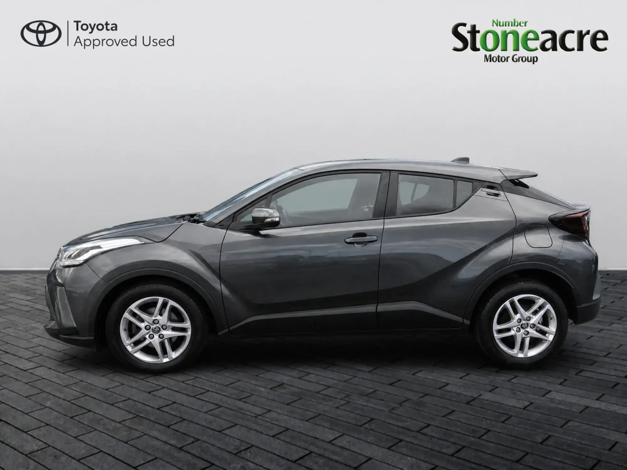 Toyota C-HR Self-Charging Hybrid Image 20
