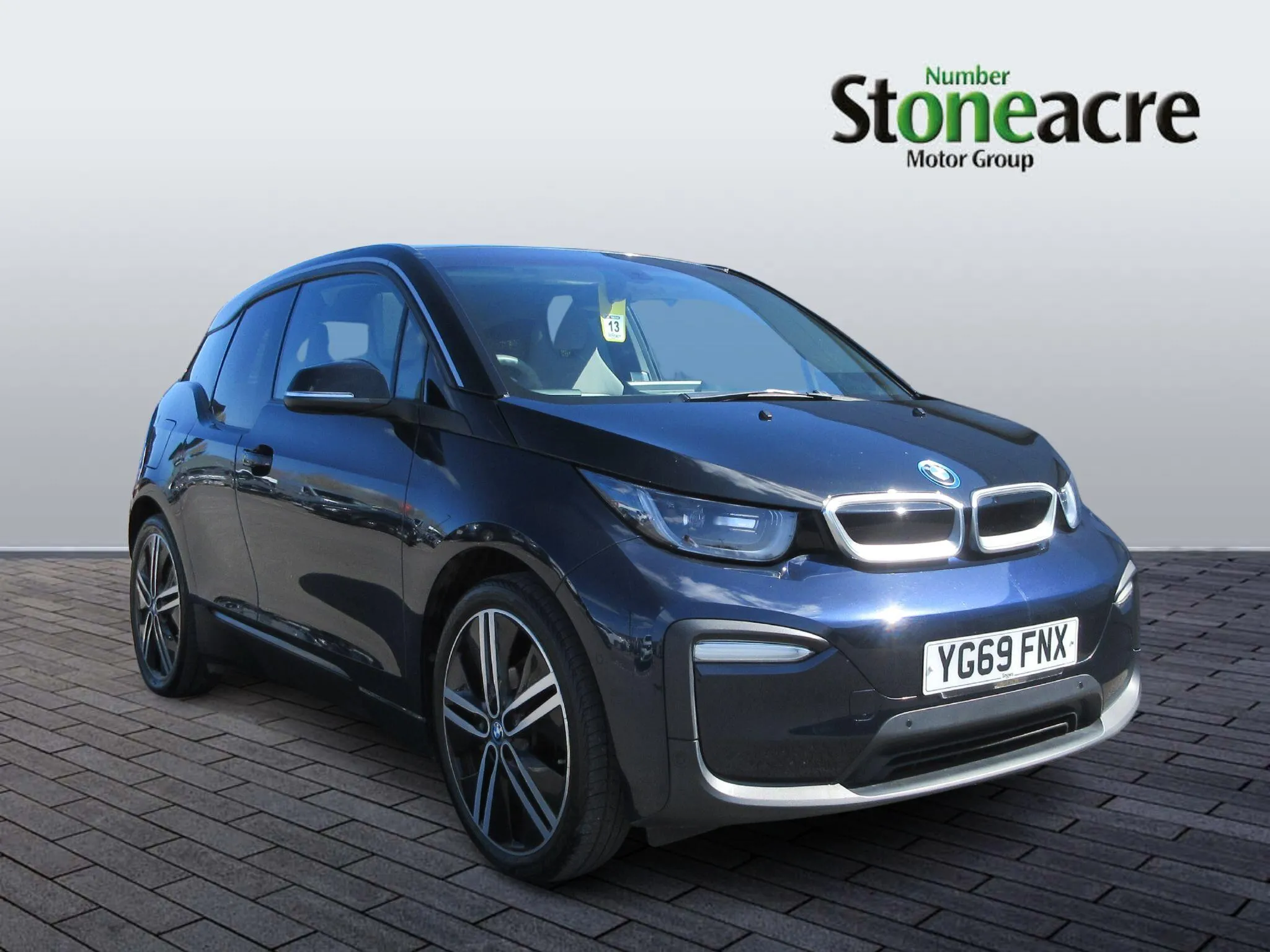 BMW i3 listing photo