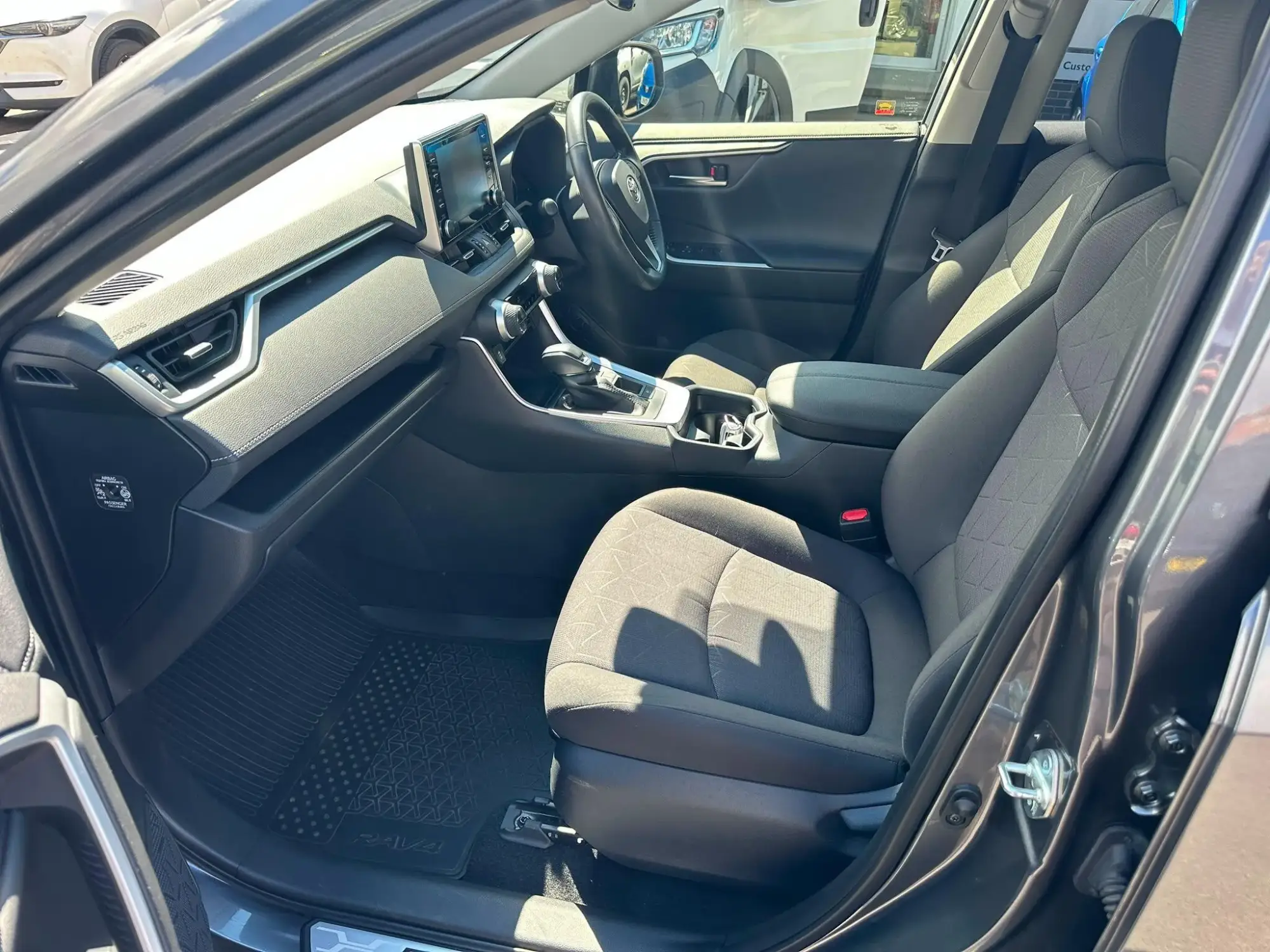 Toyota RAV4 Self-Charging Hybrid Image 10
