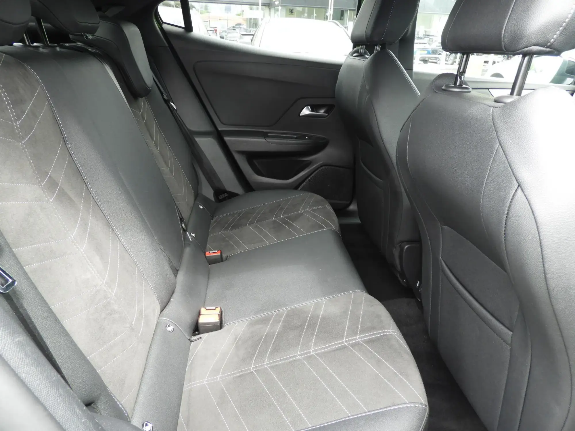 Vauxhall Mokka Image 16 Vauxhall Mokka Image 16
