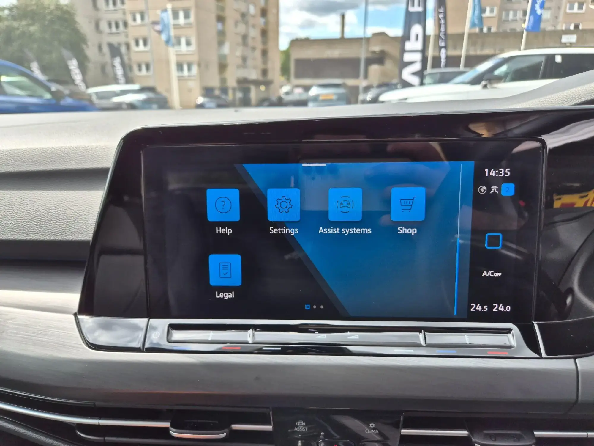Volkswagen Golf Image 28