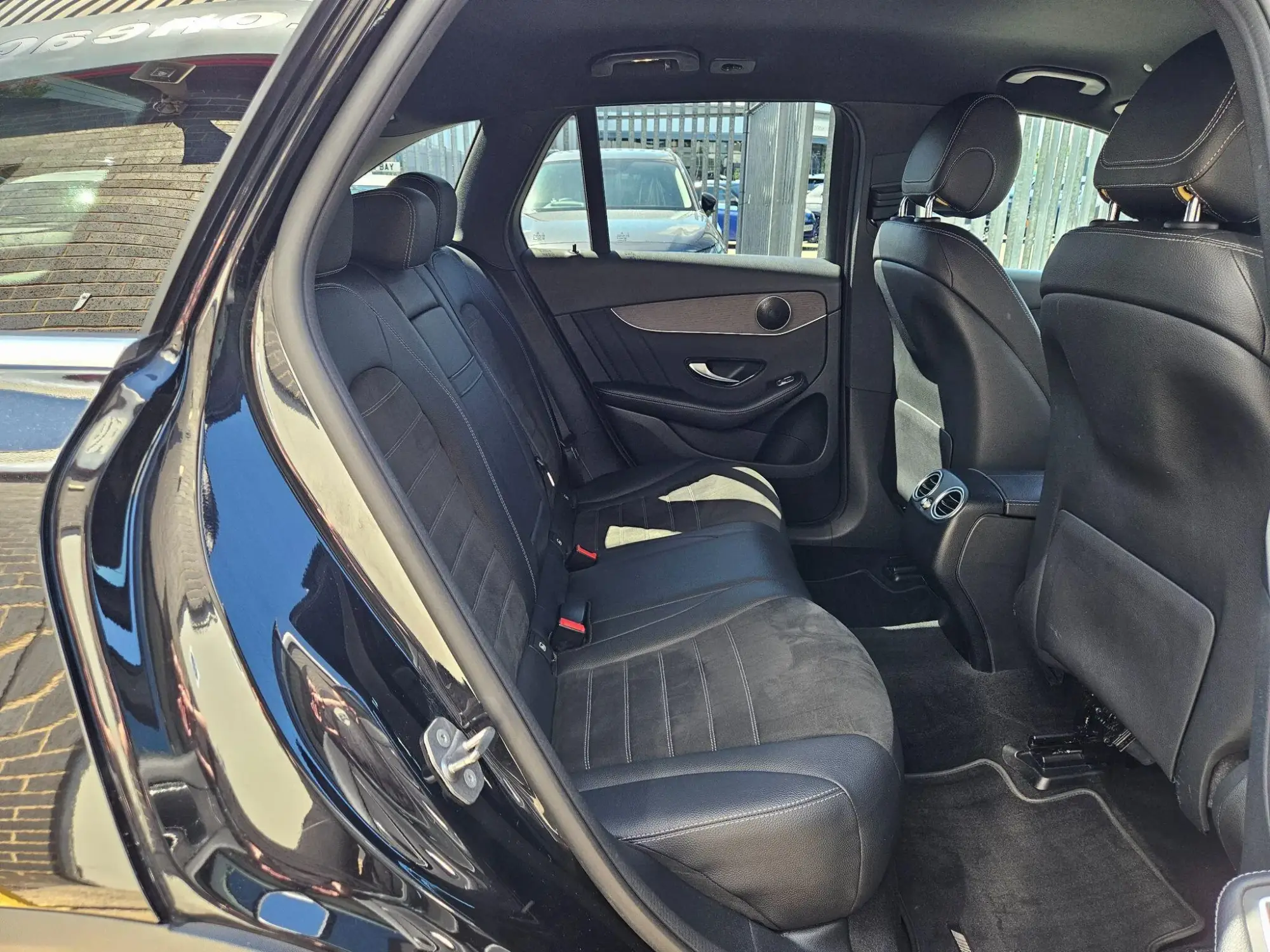 Mercedes-Benz GLC Image 17 Mercedes-Benz GLC Image 17