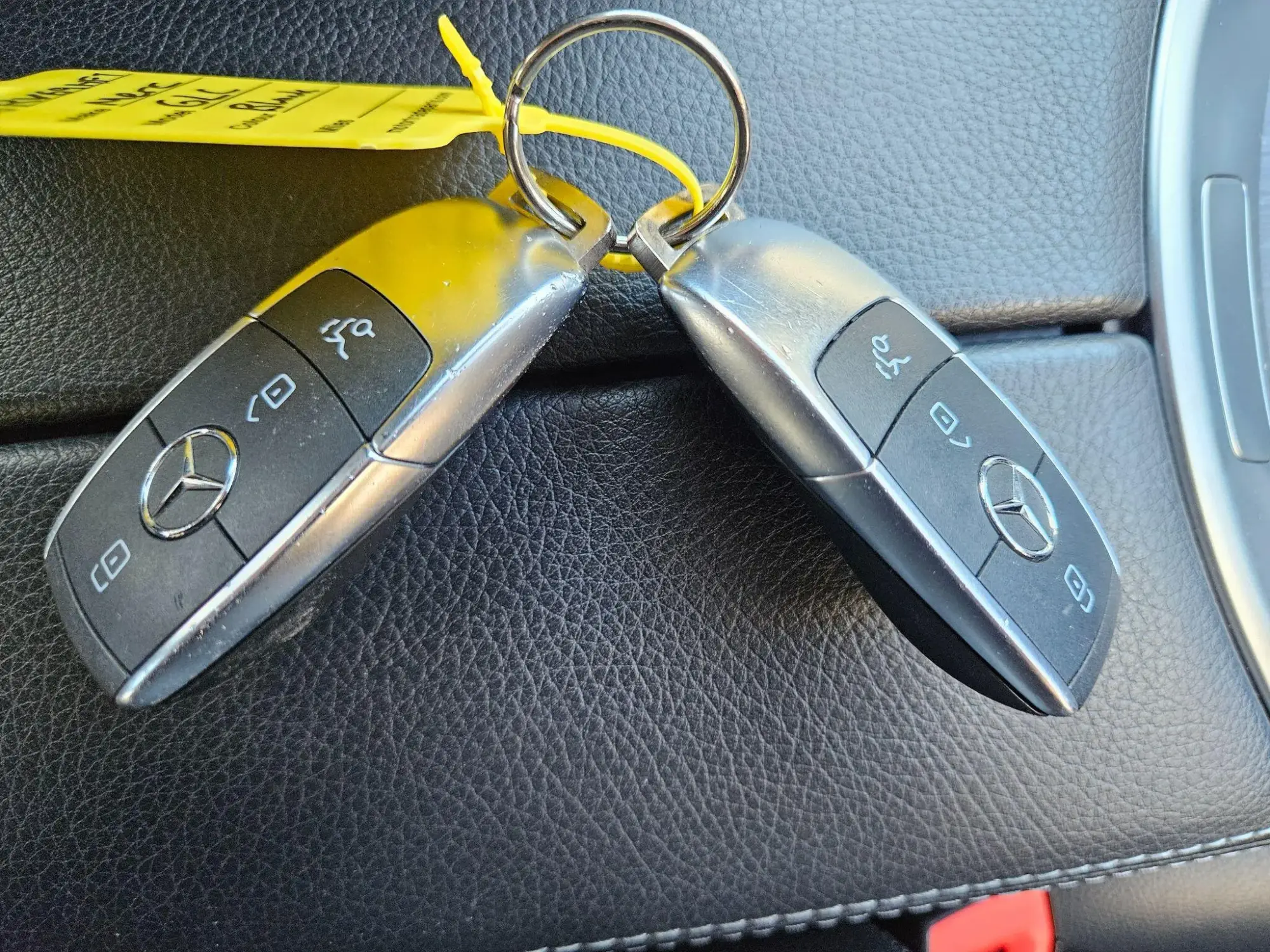 Mercedes-Benz GLC Image 24 Mercedes-Benz GLC Image 24