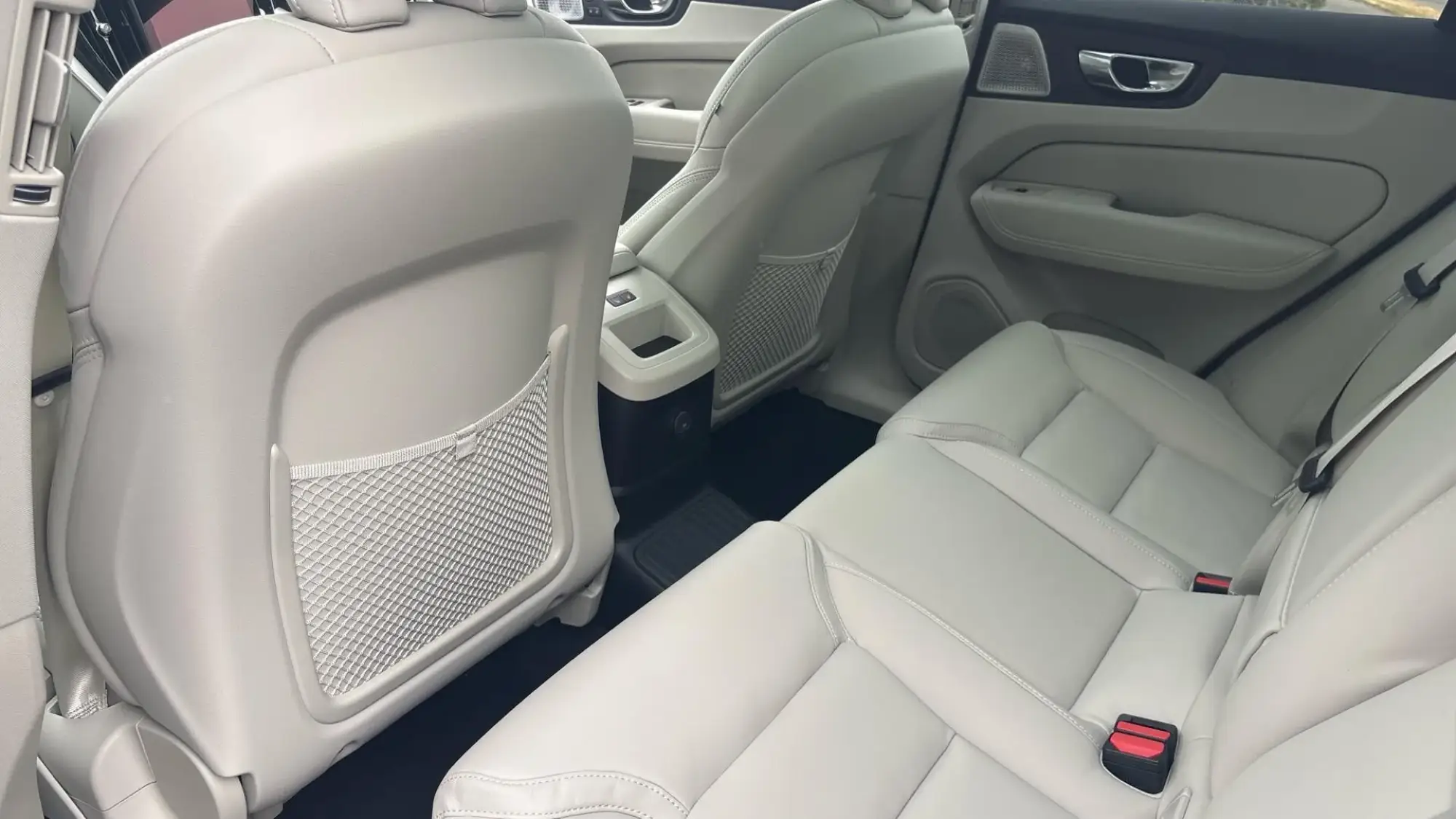 Volvo XC60 Image 18