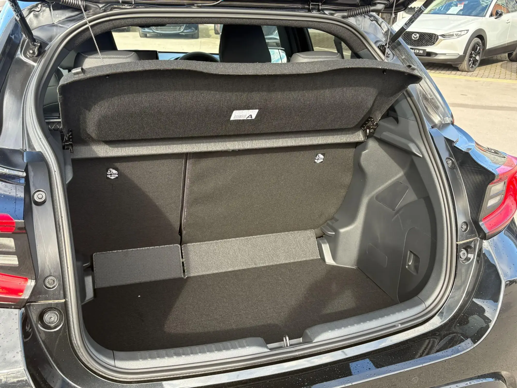Mazda2 Hybrid Image 19