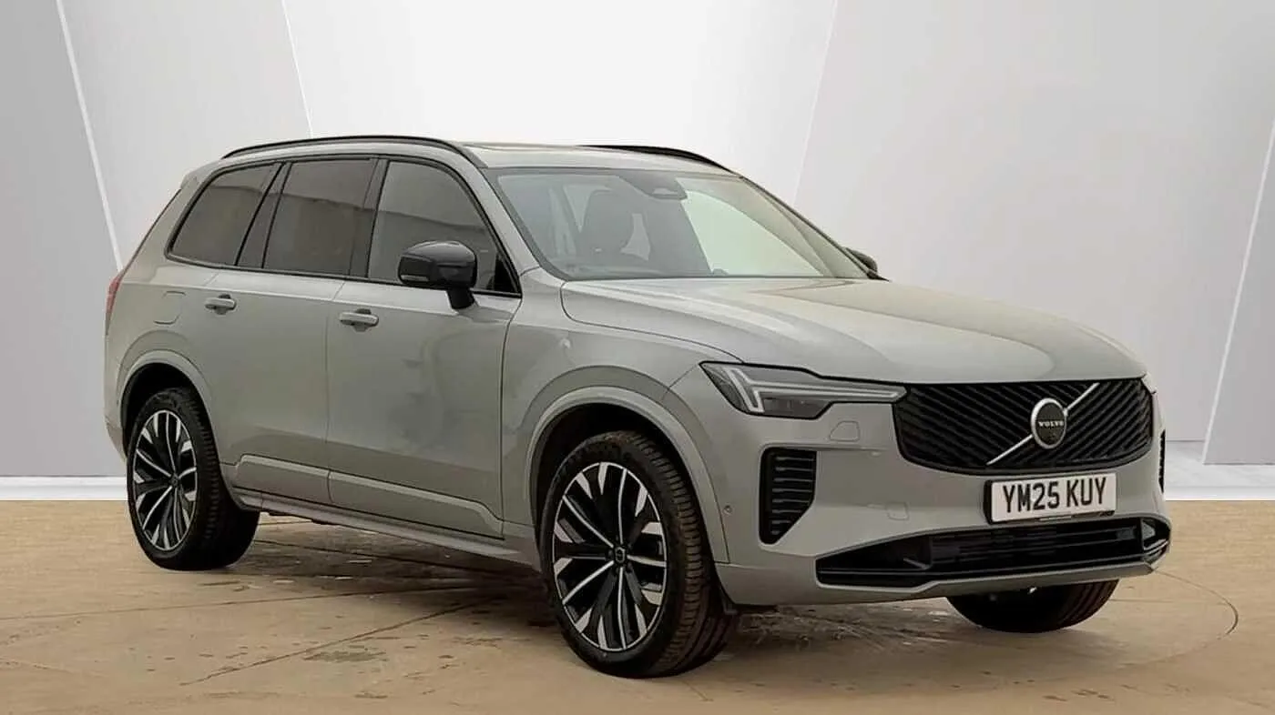 Volvo XC90 Plug-In Hybrid listing photo