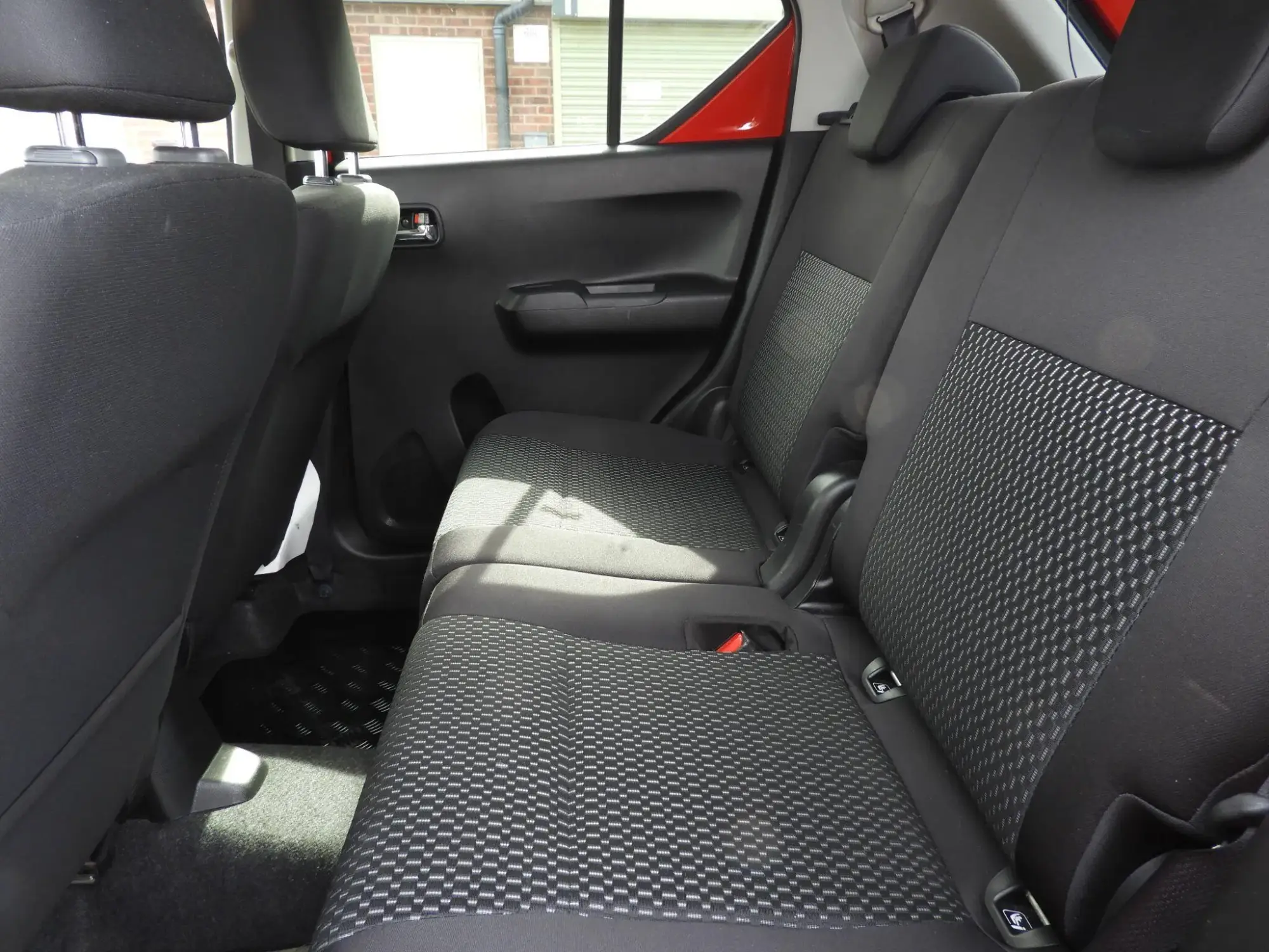 Suzuki Ignis Image 16 Suzuki Ignis Image 16