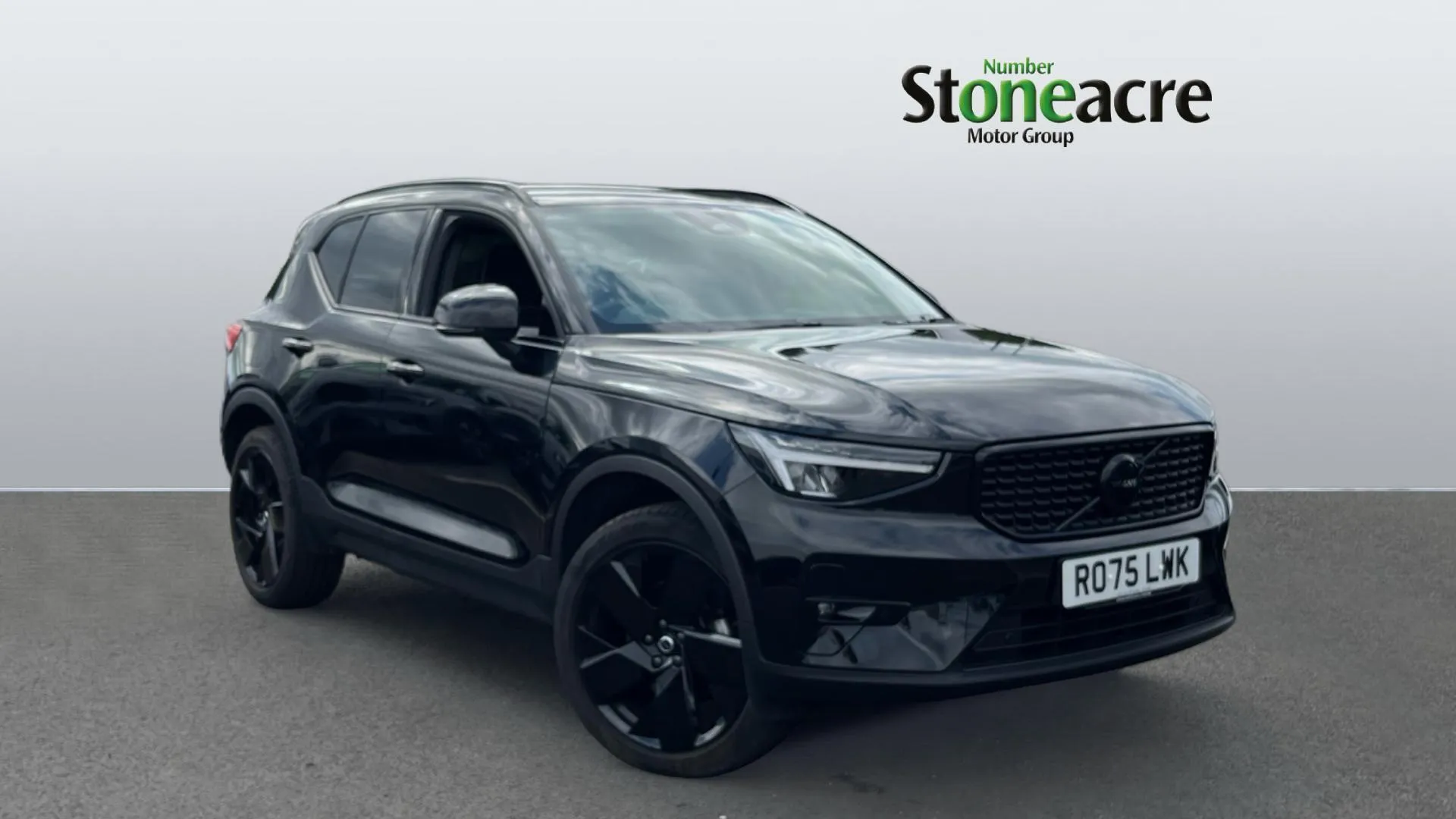 Volvo XC40 listing photo