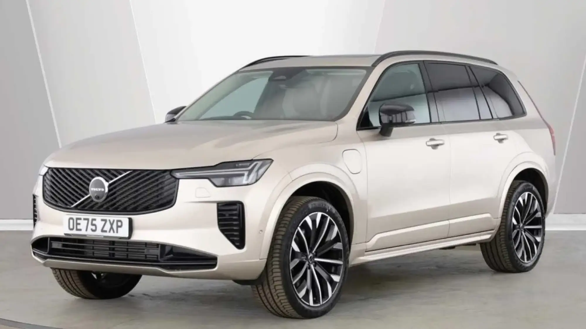 Volvo XC90 Plug-In Hybrid Image 7 Volvo XC90 Plug-In Hybrid Image 7