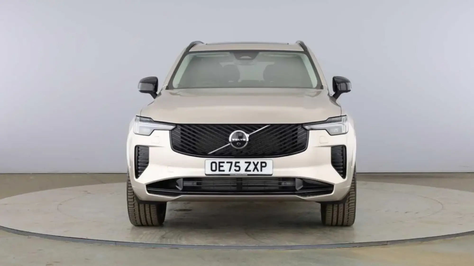 Volvo XC90 Plug-In Hybrid Image 8 Volvo XC90 Plug-In Hybrid Image 8