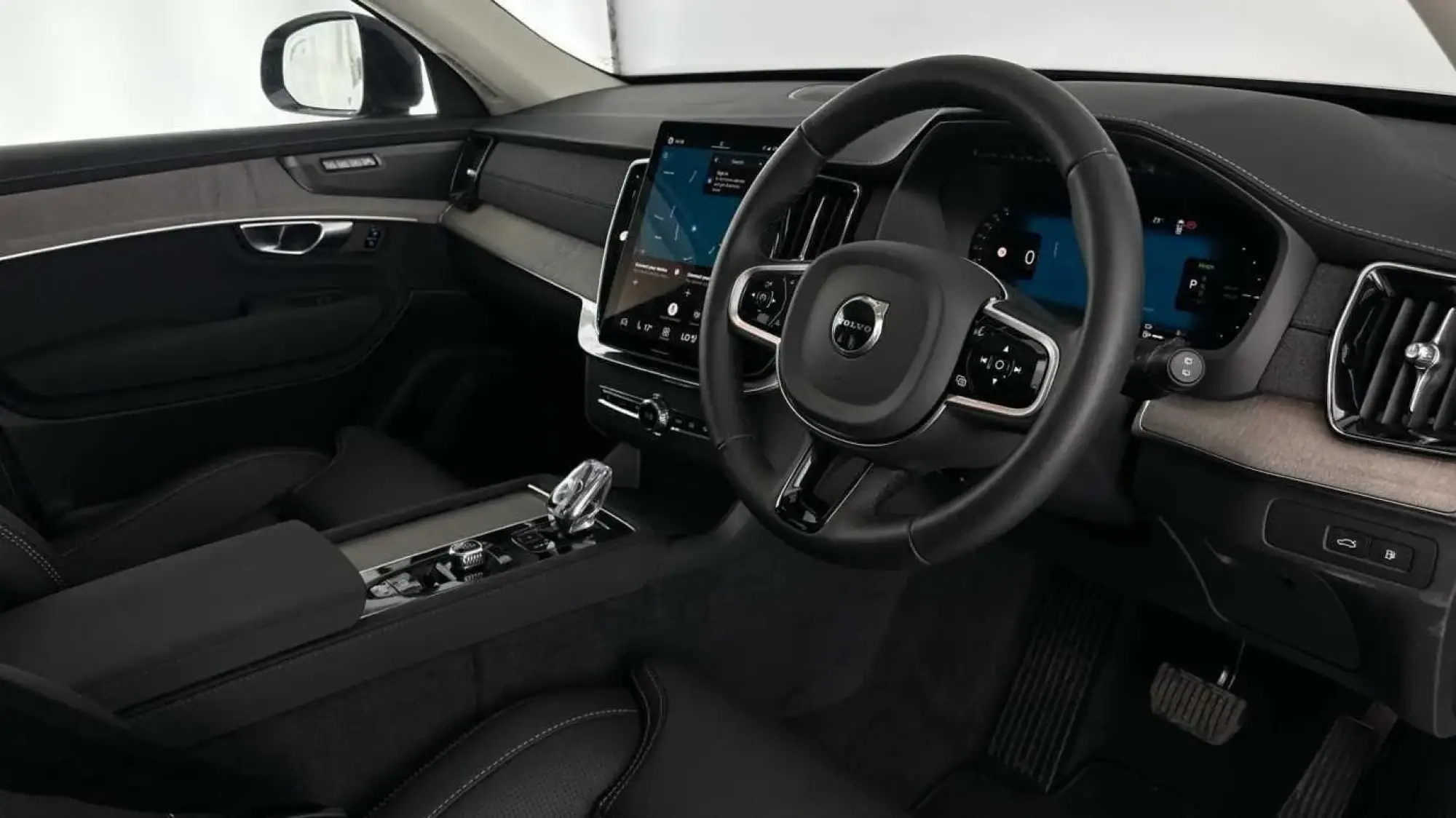 Volvo XC90 Plug-In Hybrid Image 21 Volvo XC90 Plug-In Hybrid Image 21