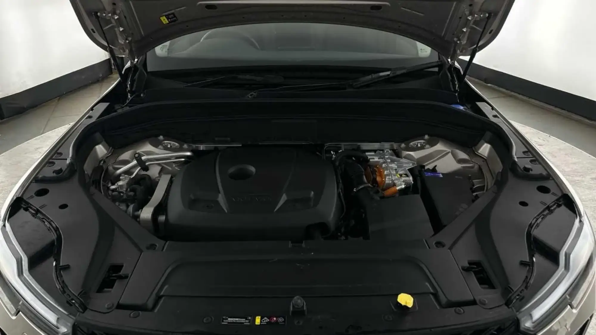 Volvo XC90 Plug-In Hybrid Image 27 Volvo XC90 Plug-In Hybrid Image 27