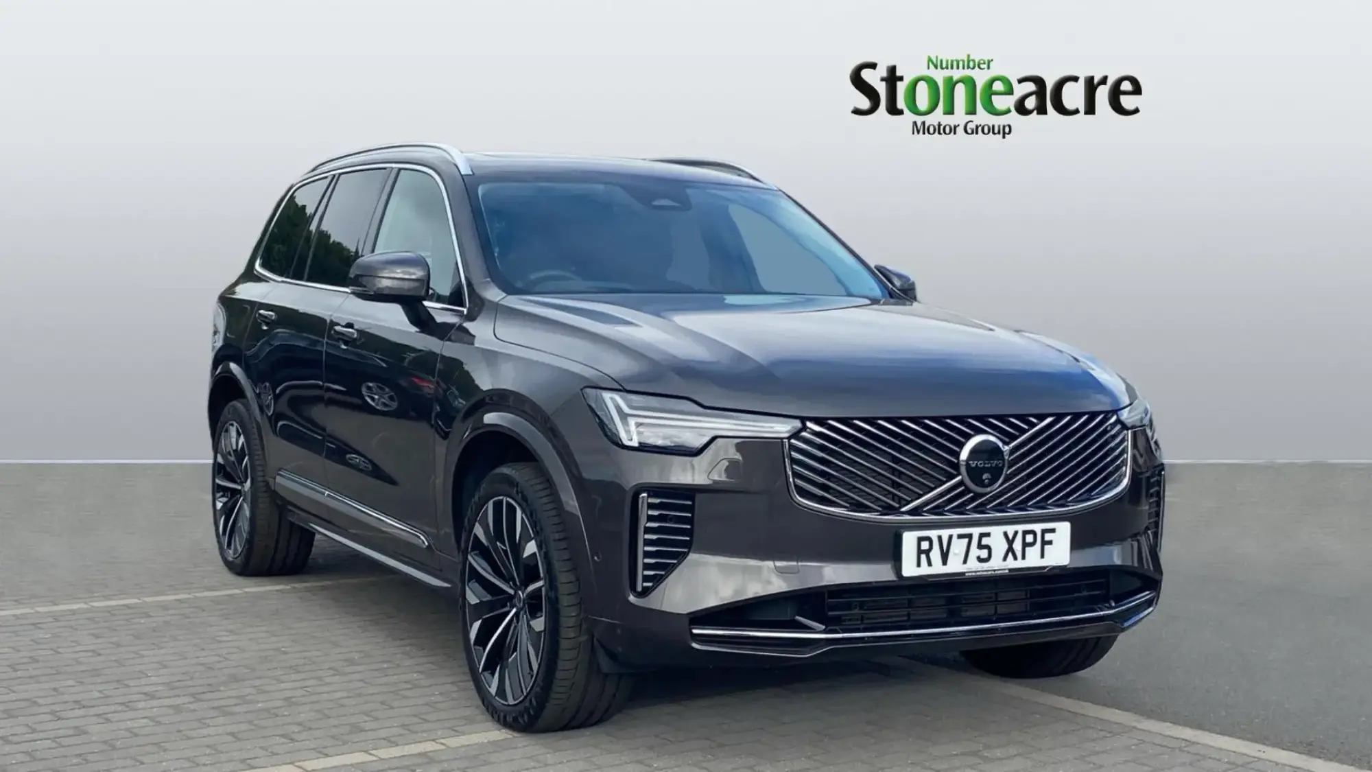 Volvo XC90 Plug-In Hybrid Image 1 Volvo XC90 Plug-In Hybrid Image 1