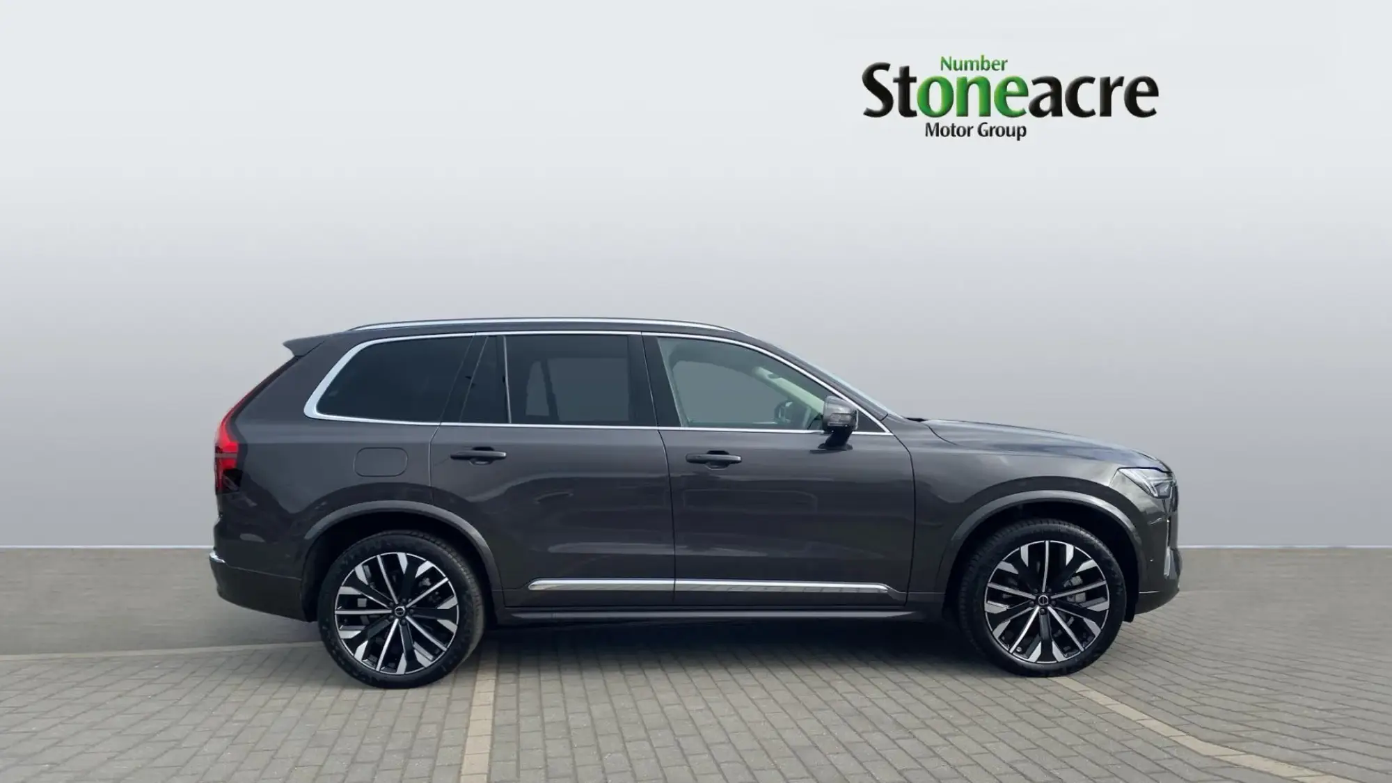 Volvo XC90 Plug-In Hybrid Image 7 Volvo XC90 Plug-In Hybrid Image 7