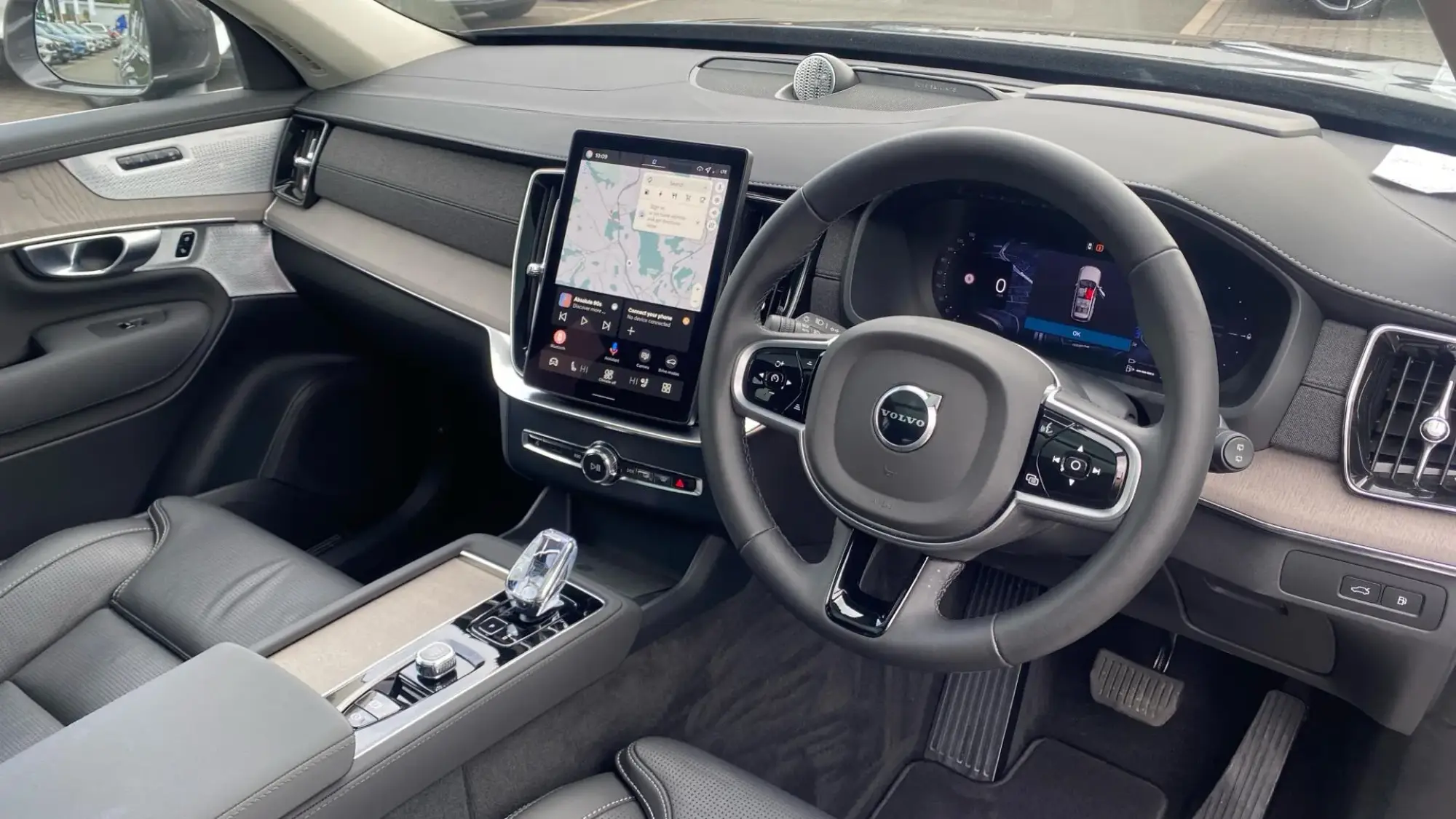 Volvo XC90 Plug-In Hybrid Image 9 Volvo XC90 Plug-In Hybrid Image 9