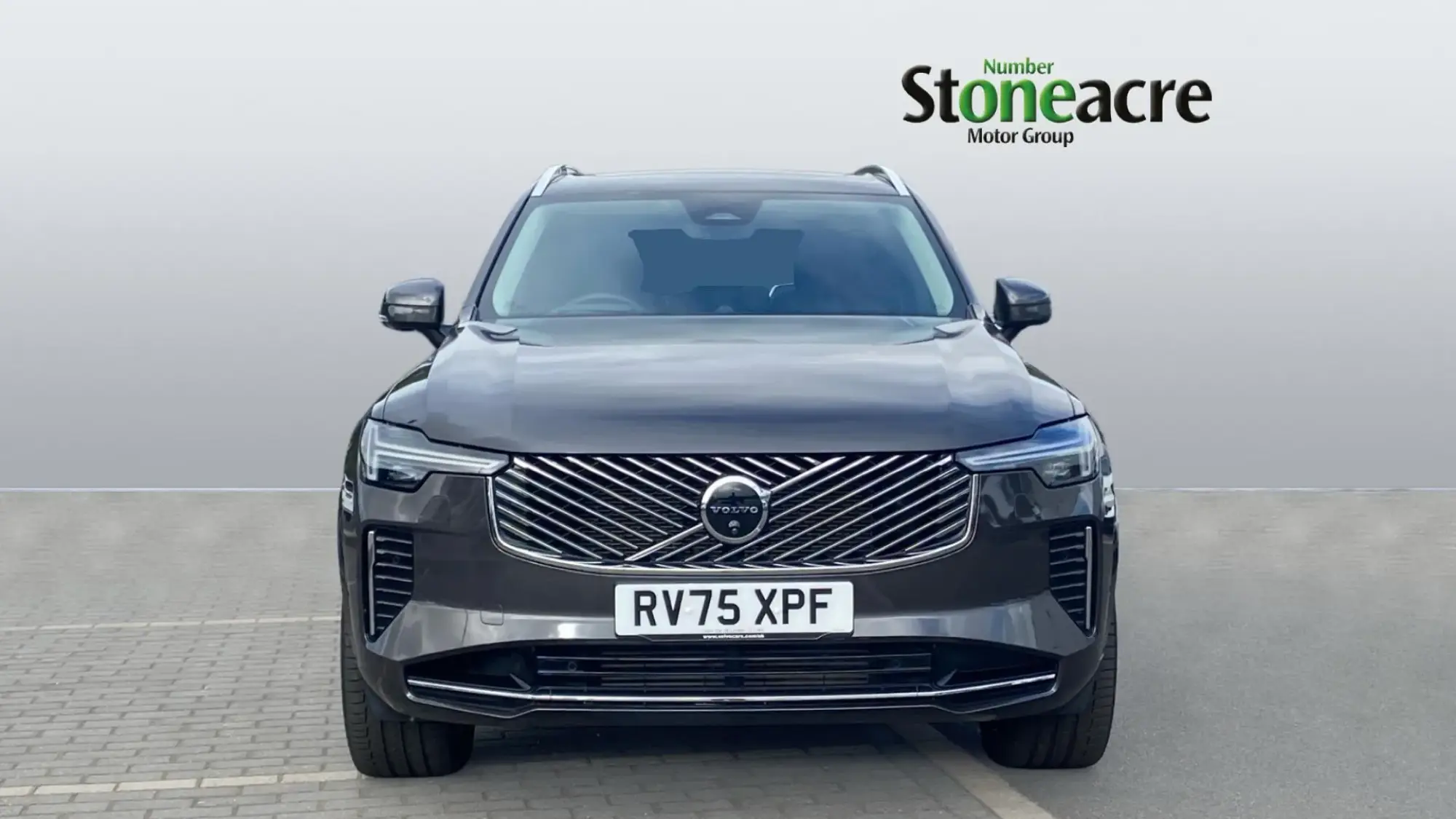 Volvo XC90 Plug-In Hybrid Image 2 Volvo XC90 Plug-In Hybrid Image 2