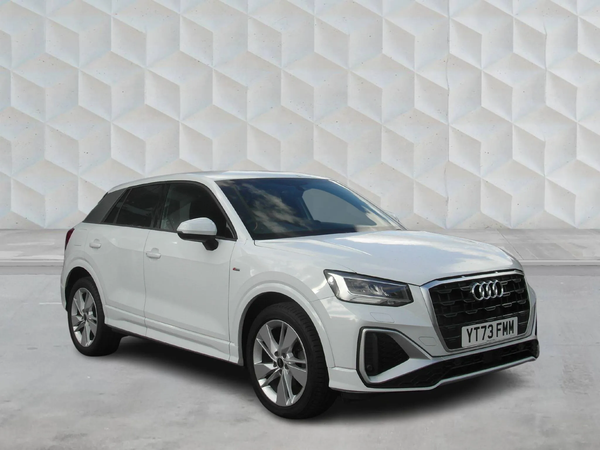 Audi Q2 undefined 1.5 TFSI CoD 35 S line Euro 6 (s/s) 5dr
