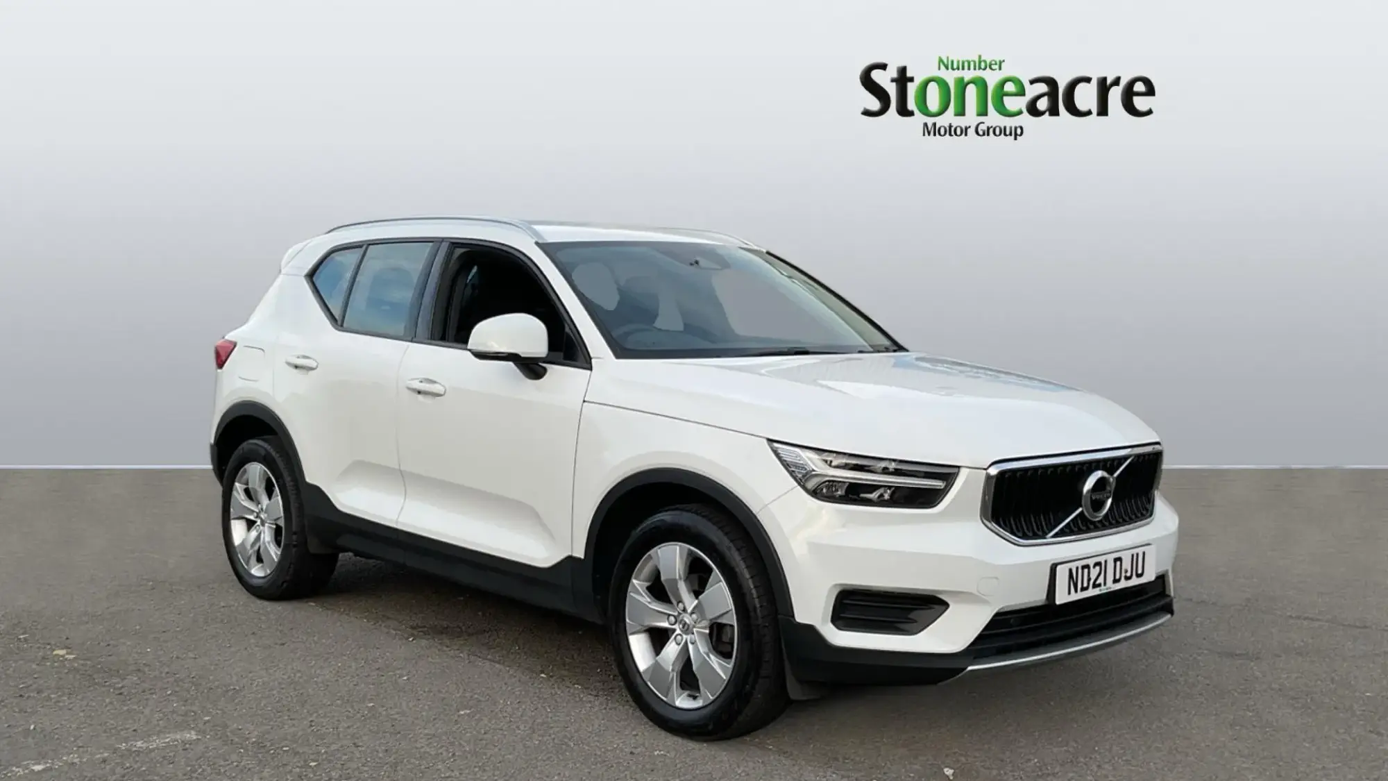 Volvo XC40 1.5 T3 [163] Momentum 5dr ND21DJU Image 1