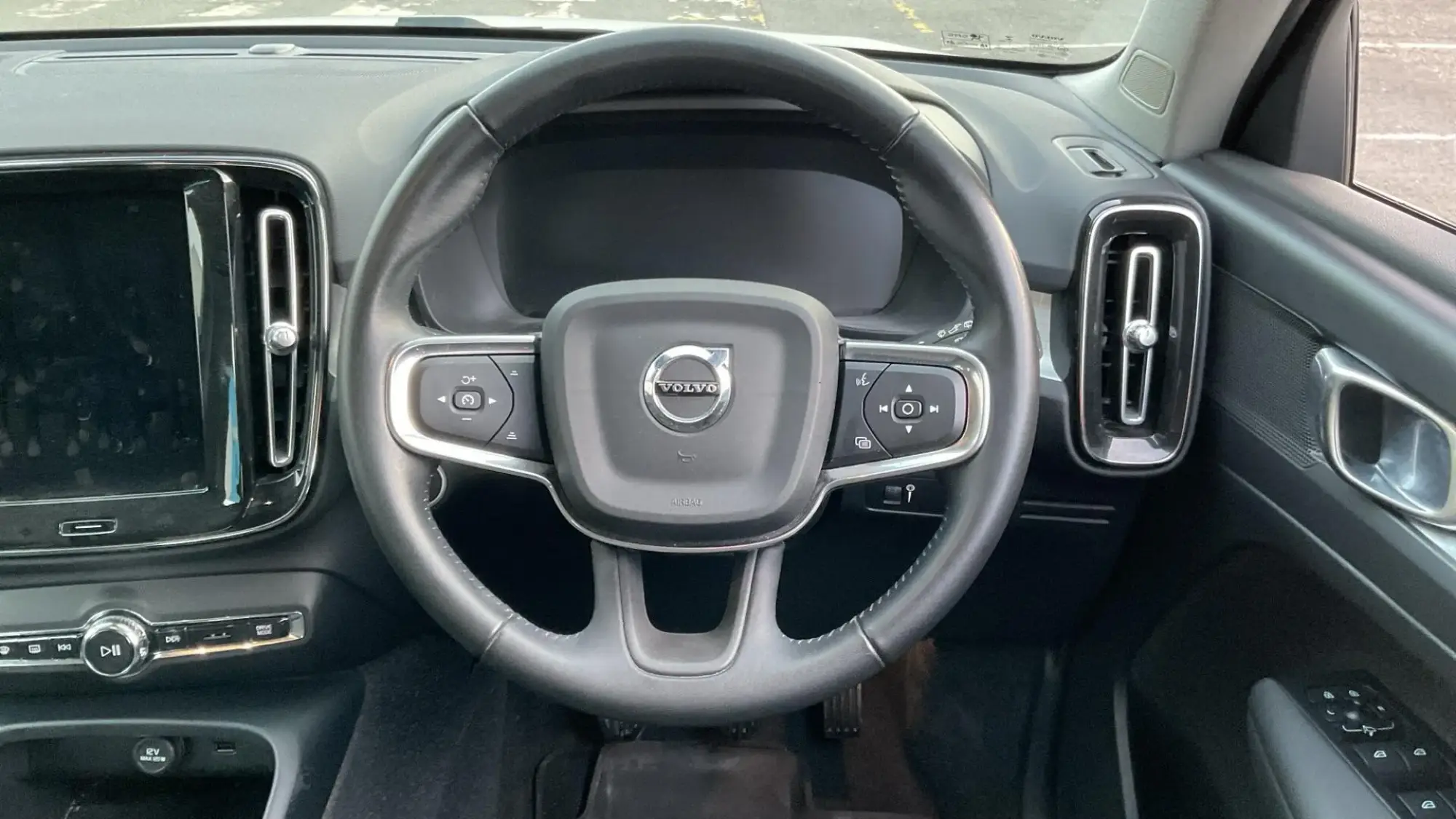 Volvo XC40 Image 10