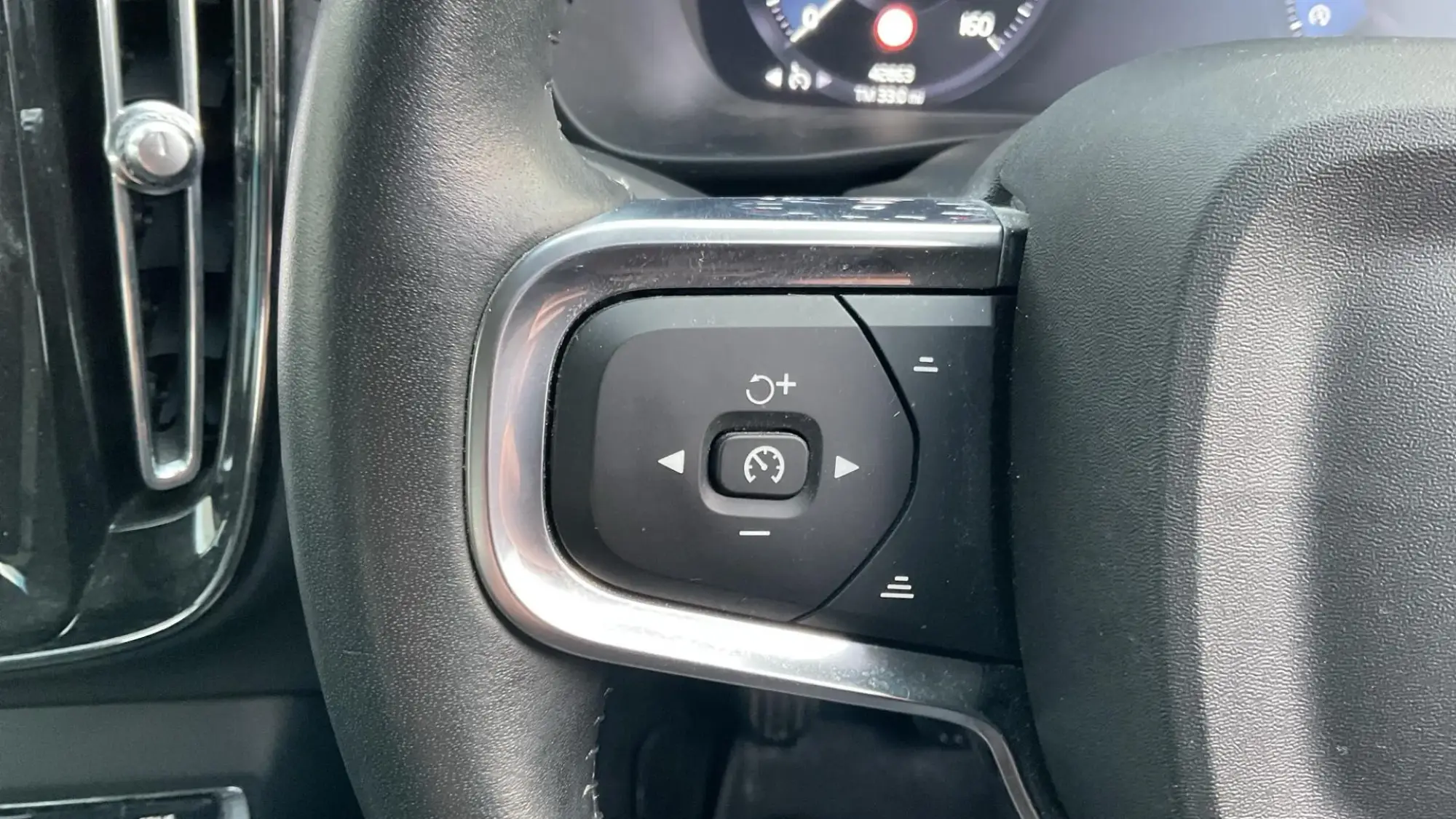 Volvo XC40 Image 21