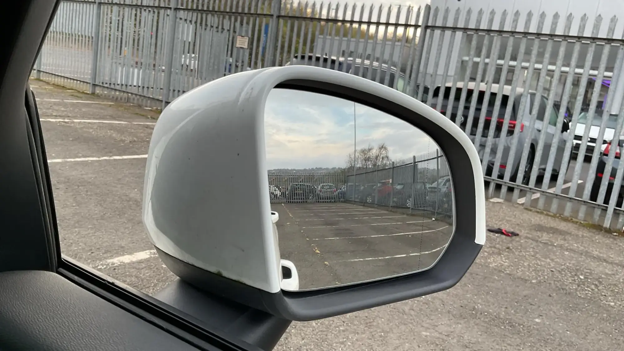 Volvo XC40 Image 32