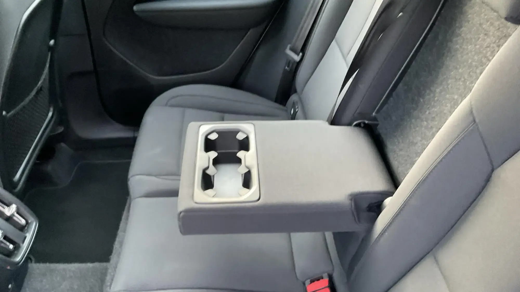 Volvo XC40 Image 34