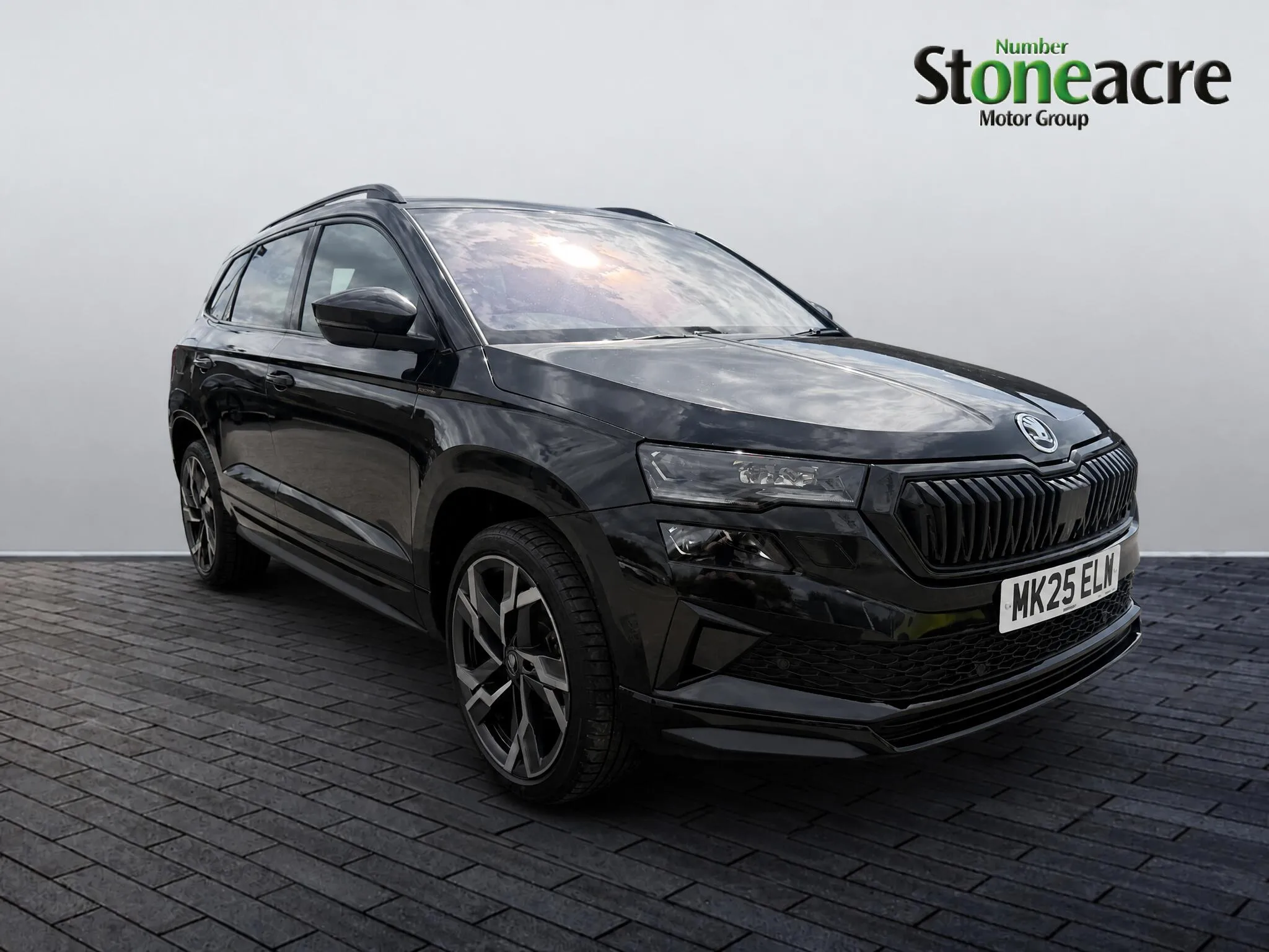 Skoda Karoq listing photo