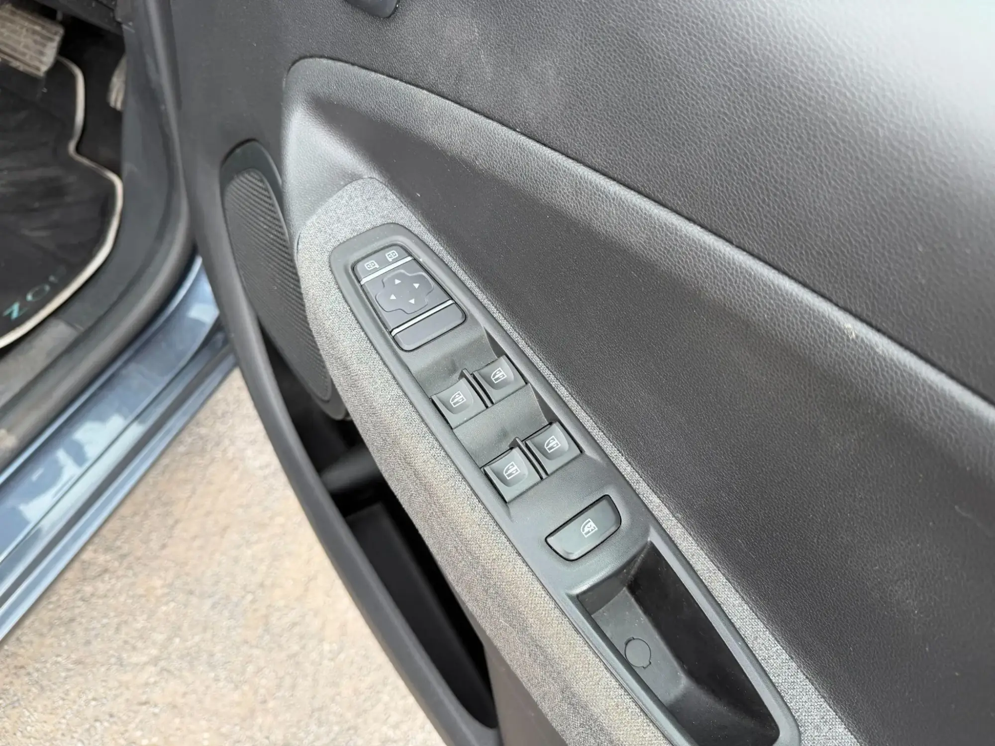 Renault Zoe Image 14 Renault Zoe Image 14