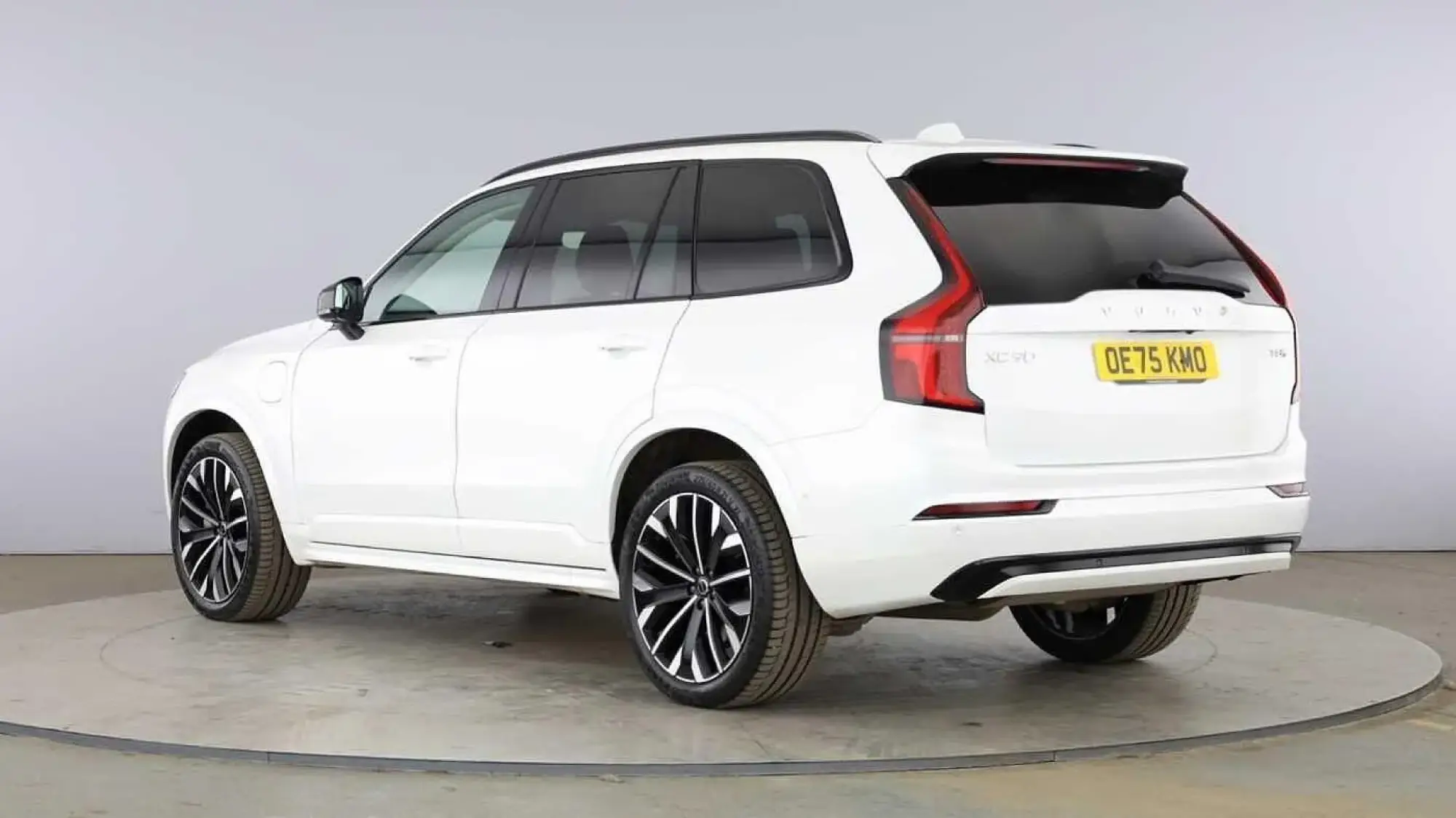 Volvo XC90 Plug-In Hybrid Image 5 Volvo XC90 Plug-In Hybrid Image 5