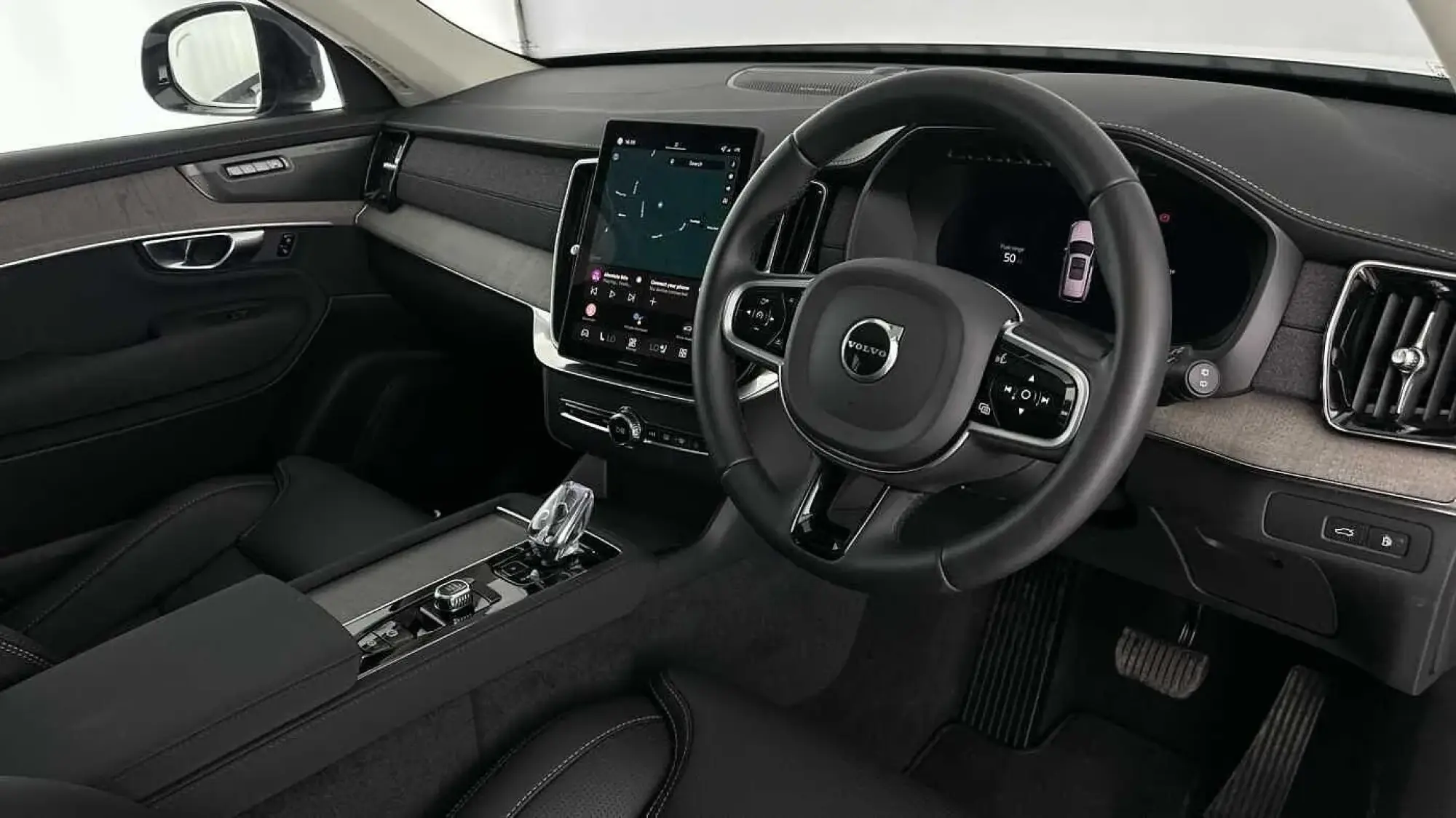 Volvo XC90 Plug-In Hybrid Image 9 Volvo XC90 Plug-In Hybrid Image 9