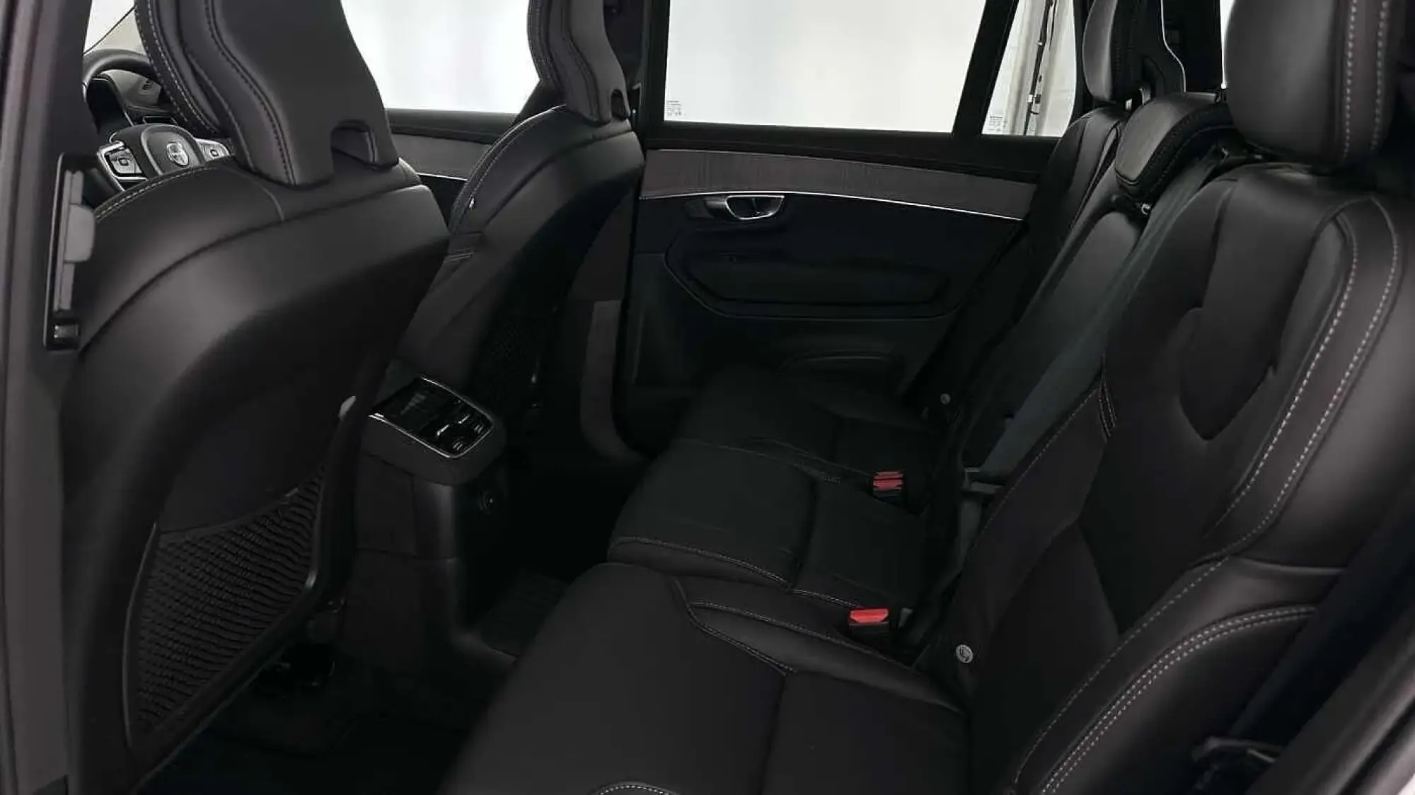 Volvo XC90 Plug-In Hybrid Image 13 Volvo XC90 Plug-In Hybrid Image 13