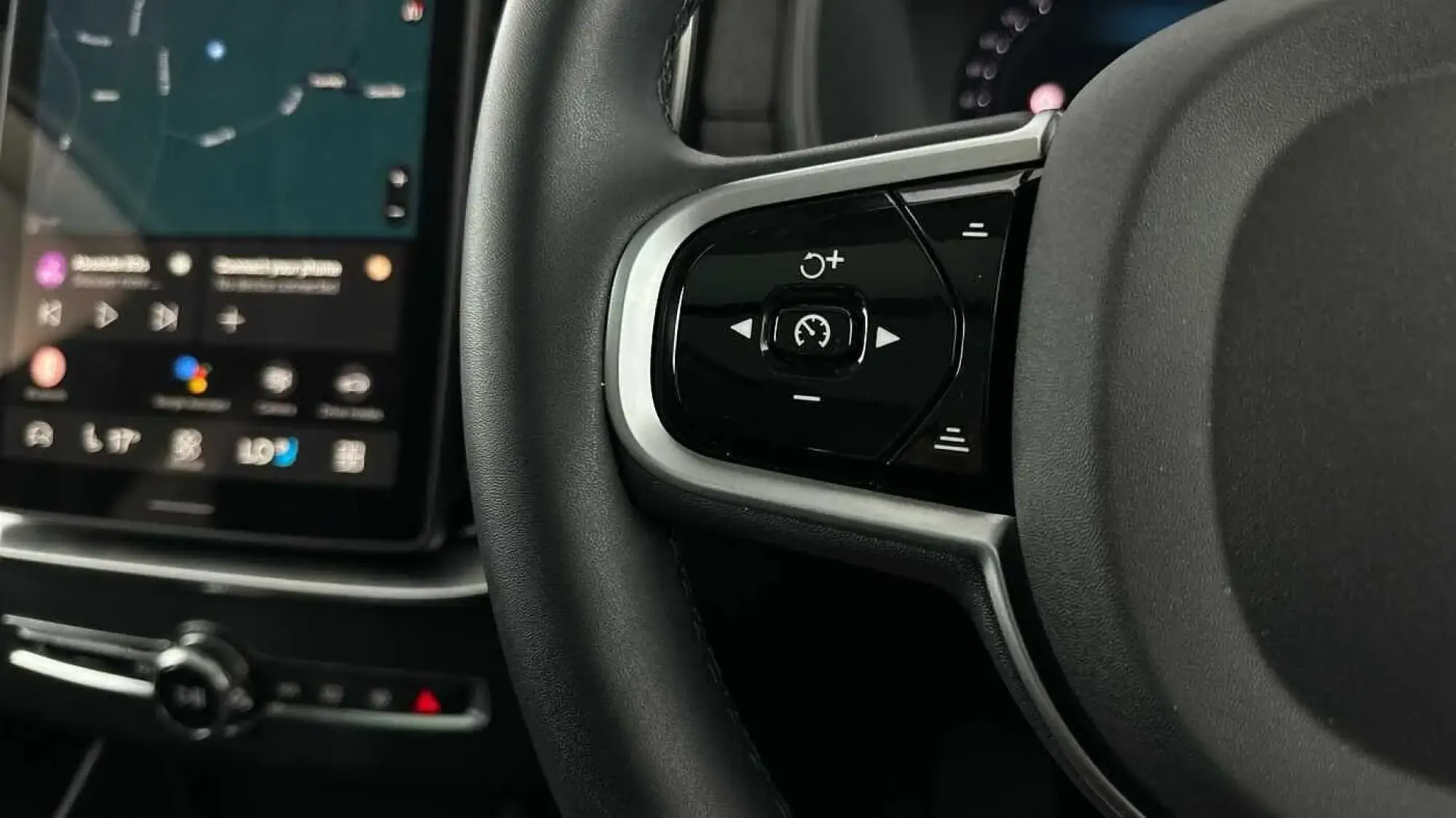Volvo XC90 Plug-In Hybrid Image 24 Volvo XC90 Plug-In Hybrid Image 24