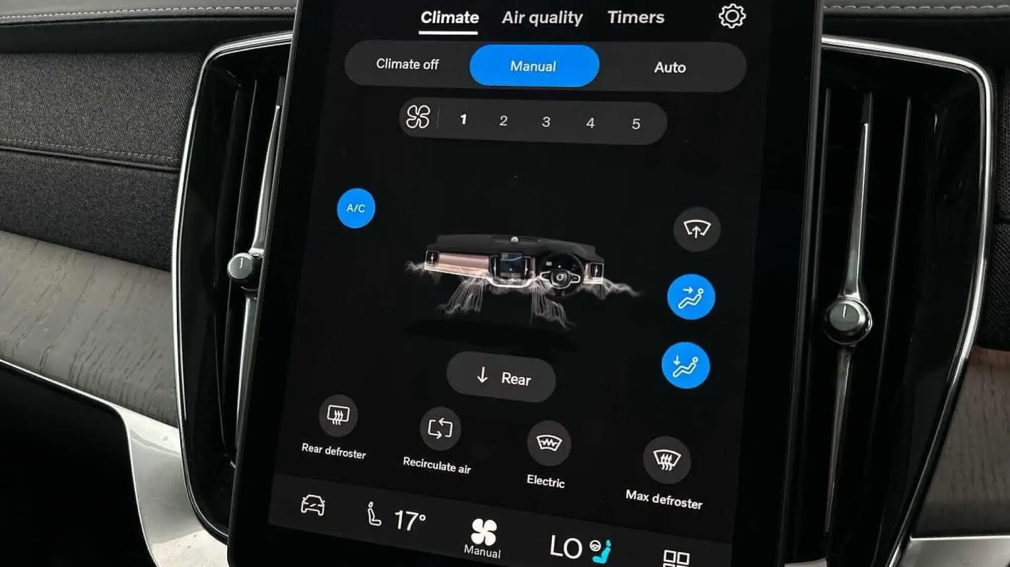 Volvo XC90 Plug-In Hybrid Image 28 Volvo XC90 Plug-In Hybrid Image 28