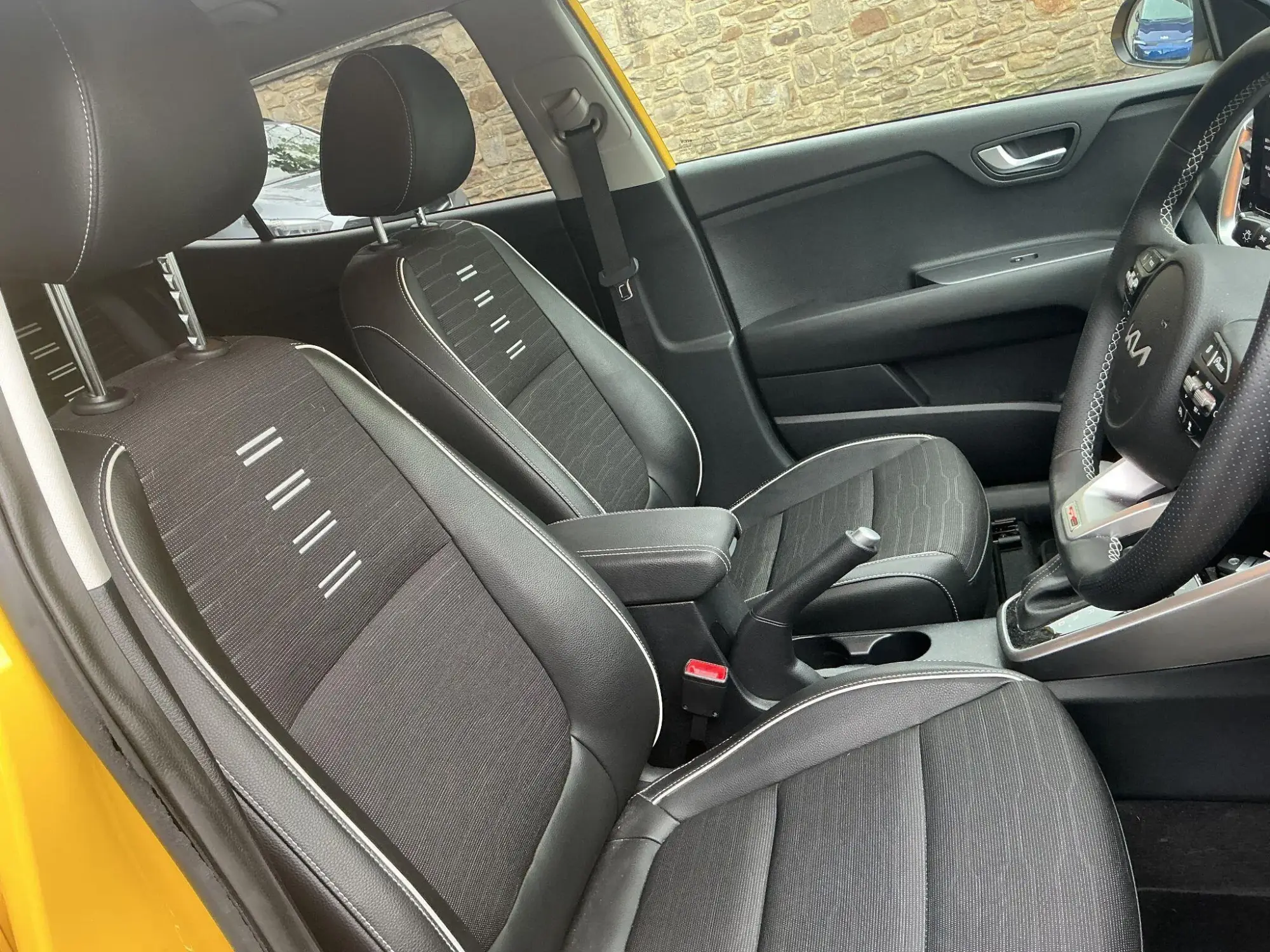 Kia Stonic Image 12 Kia Stonic Image 12