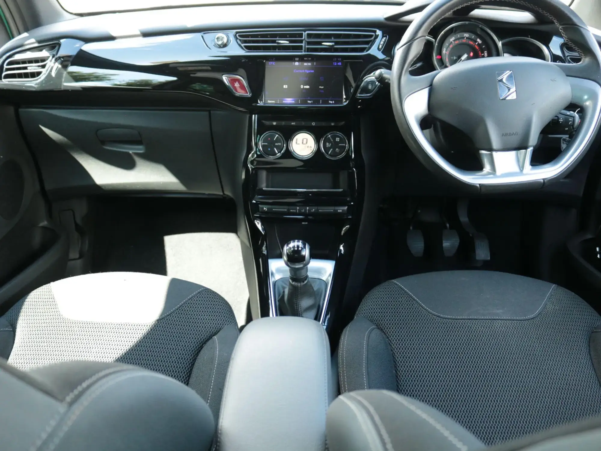 DS AUTOMOBILES DS 3 Image 14