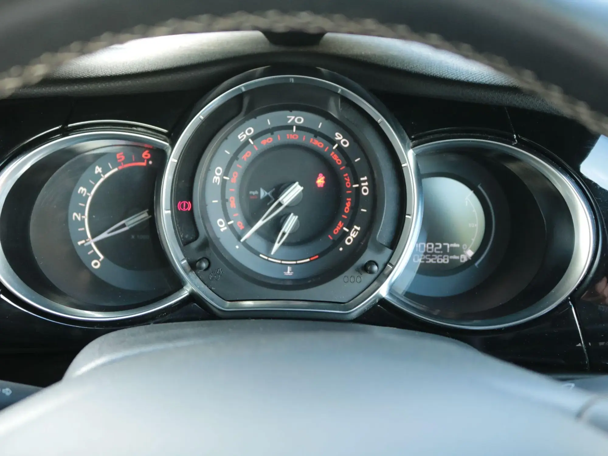 DS AUTOMOBILES DS 3 Image 16