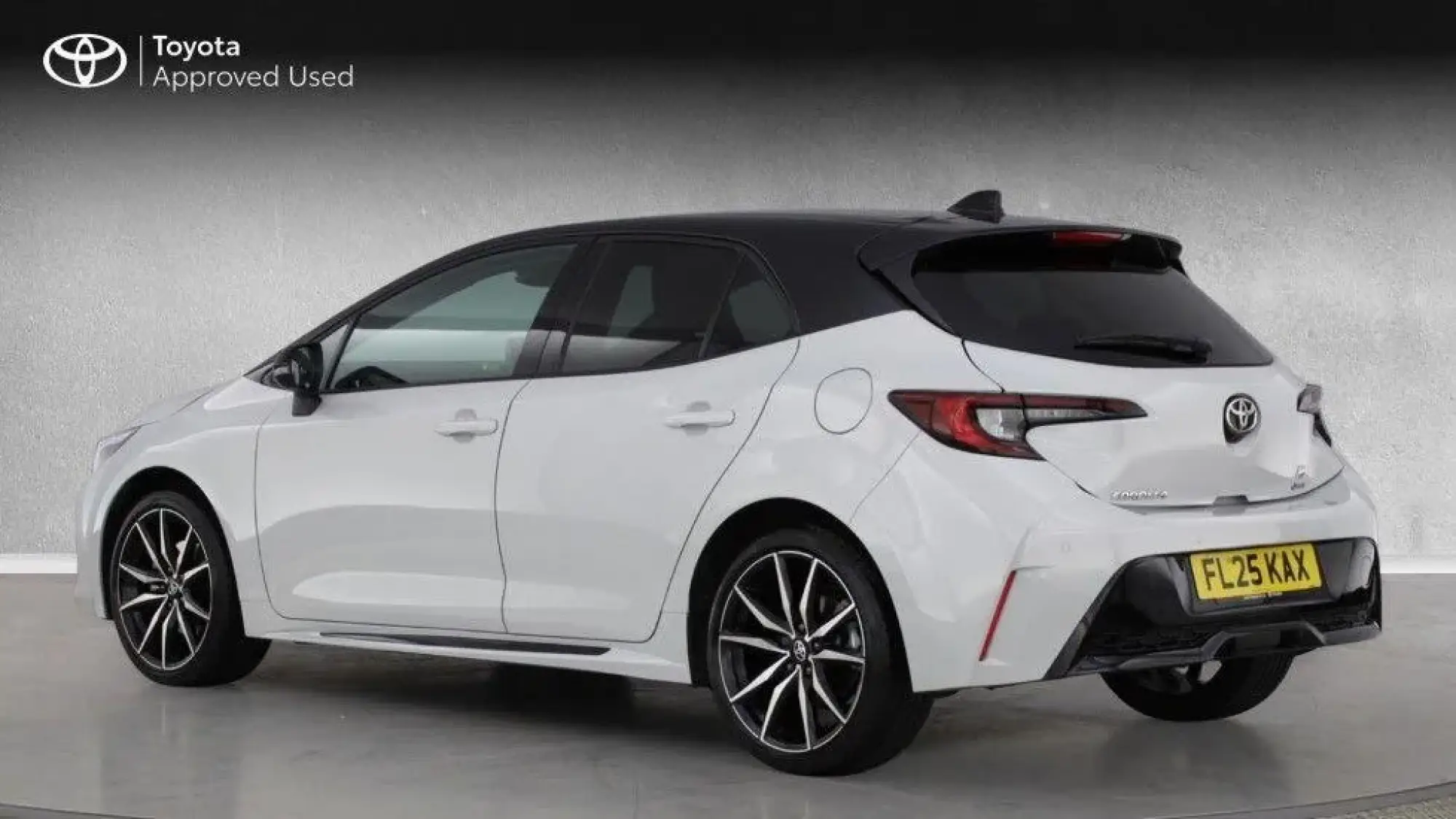Toyota Corolla Hatchback Image 5