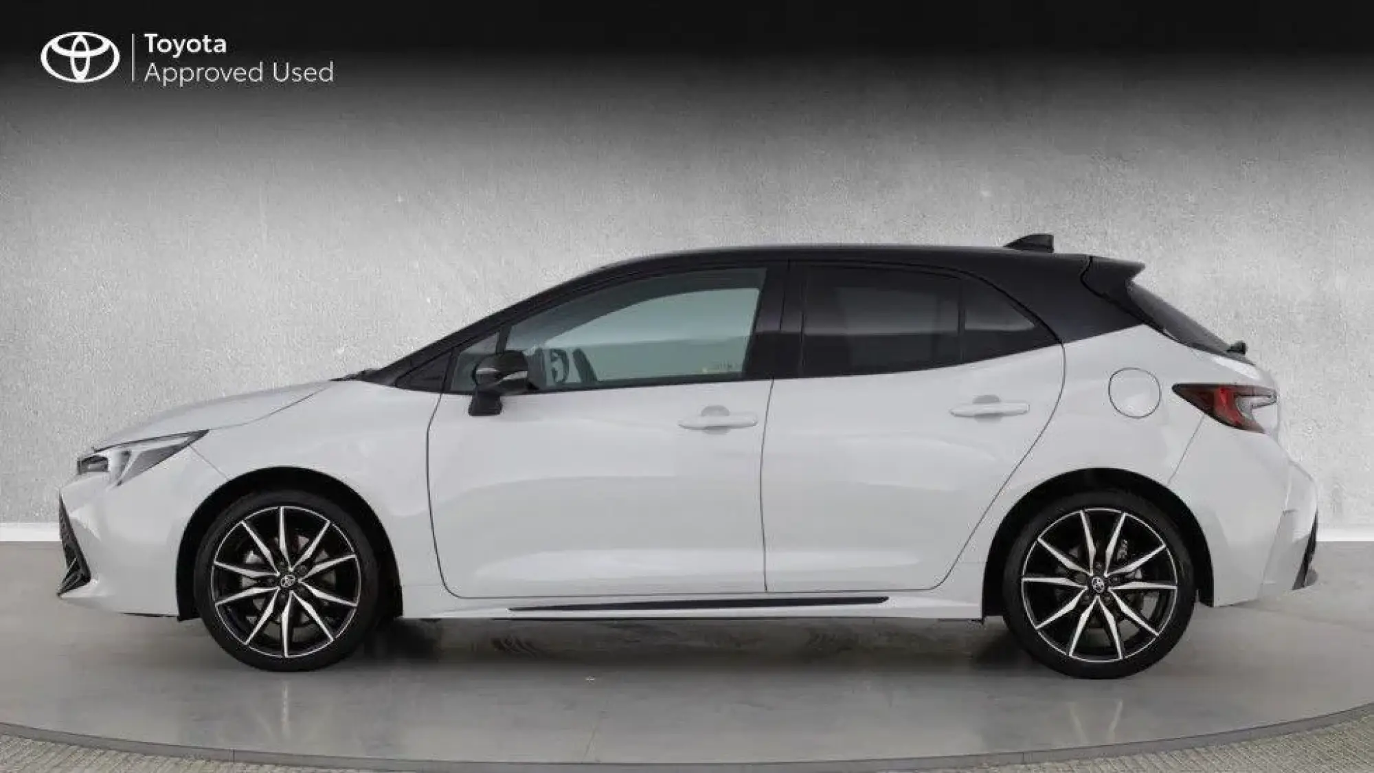 Toyota Corolla Hatchback Image 6