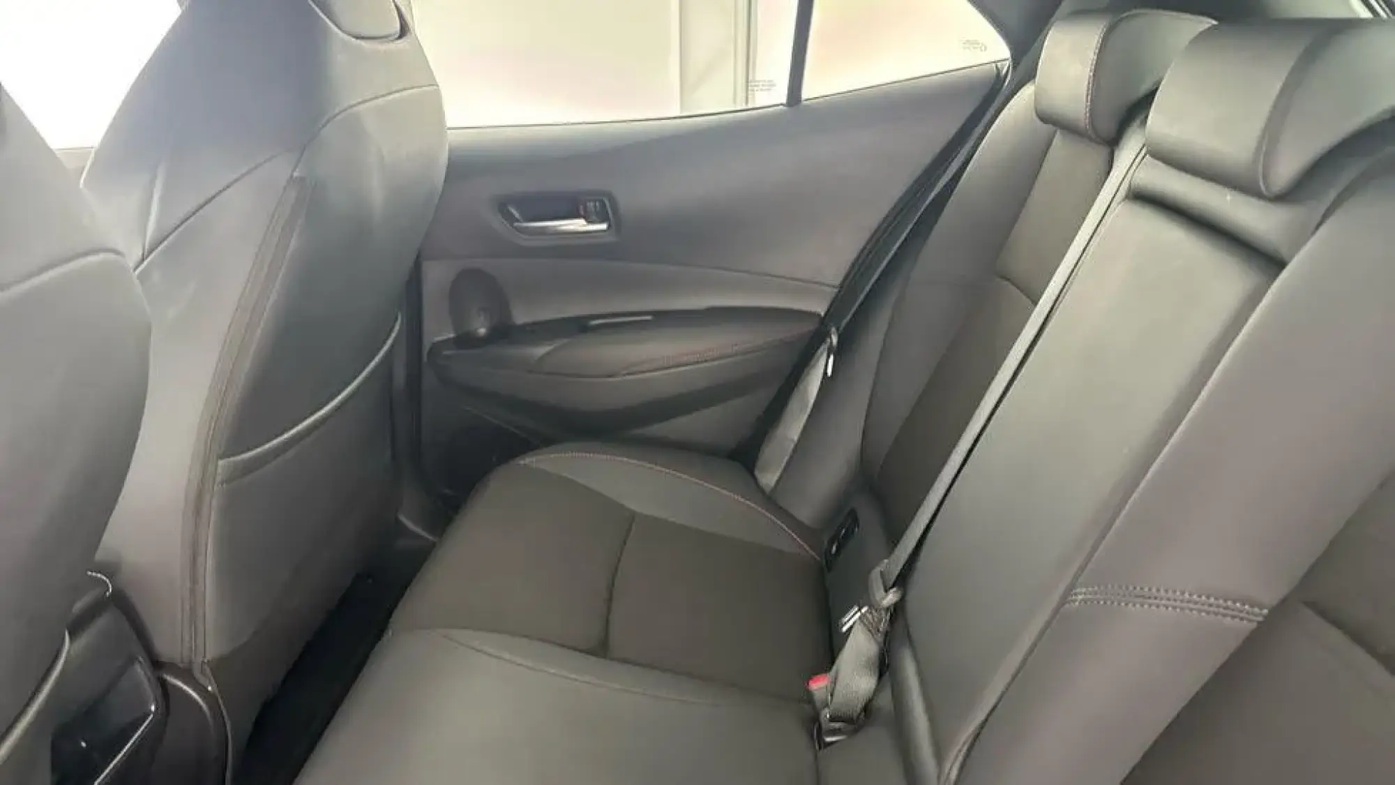 Toyota Corolla Hatchback Image 22