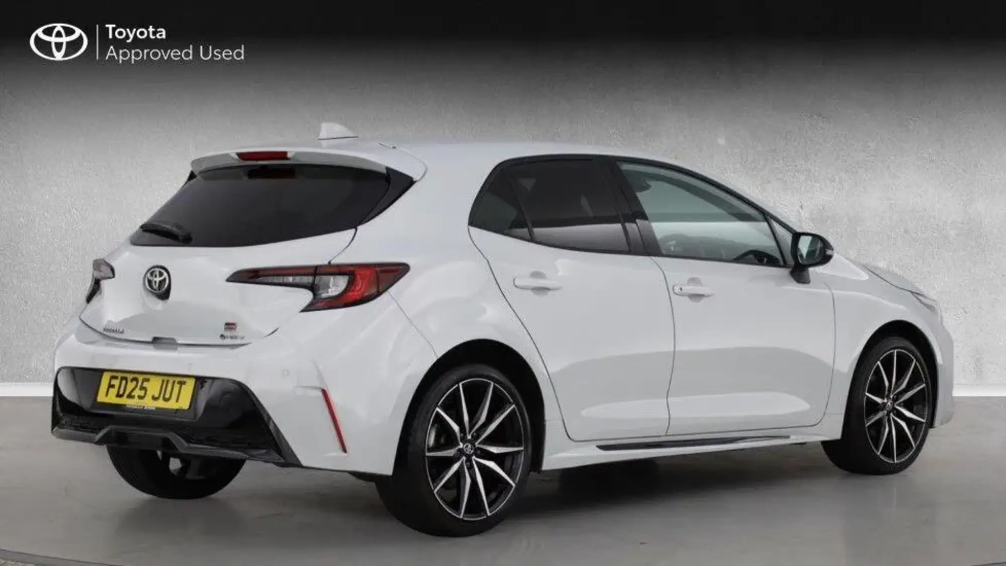 Toyota Corolla Hatchback Image 3 Toyota Corolla Hatchback Image 3