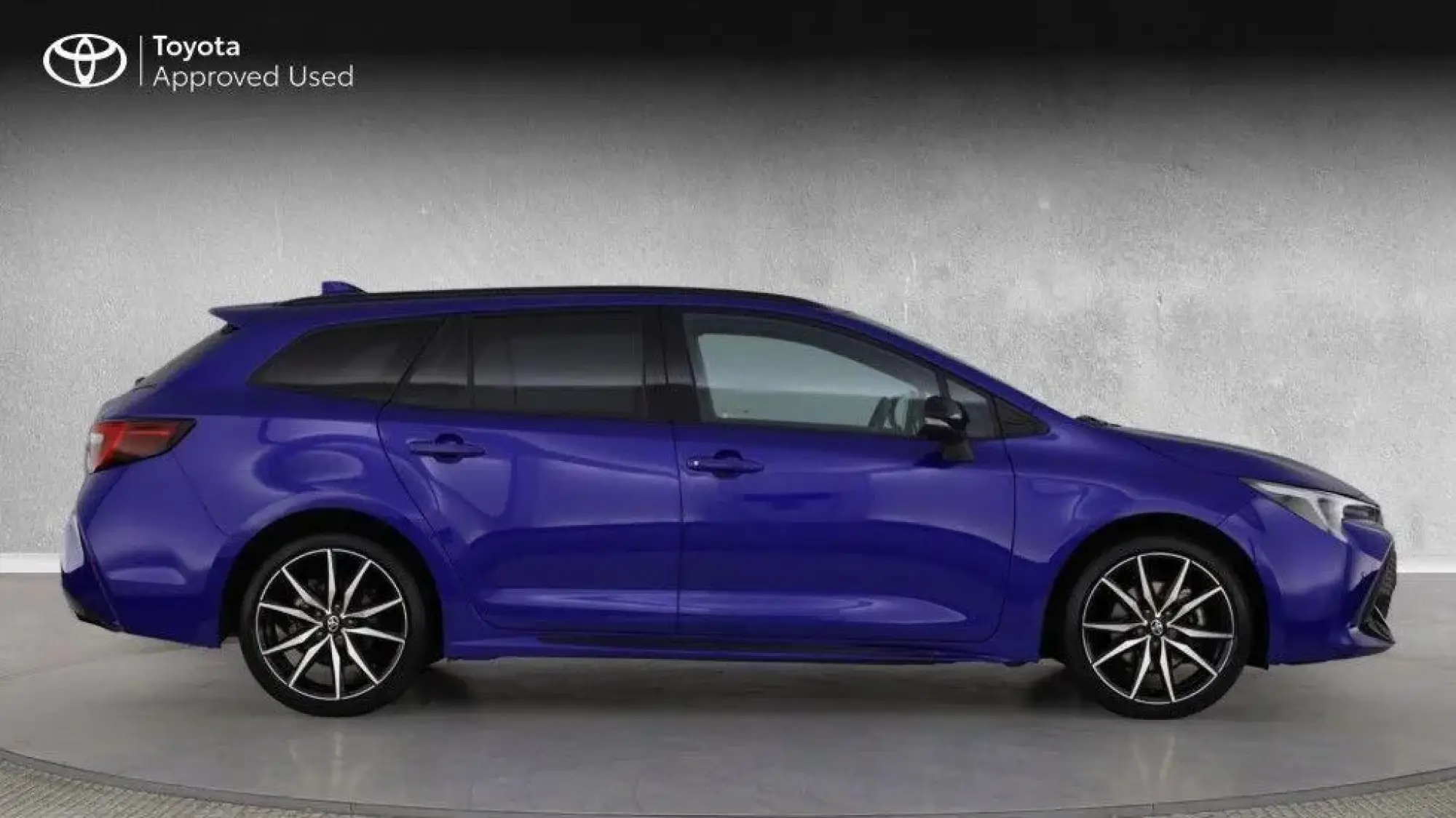 Toyota Corolla Touring Sports Image 2