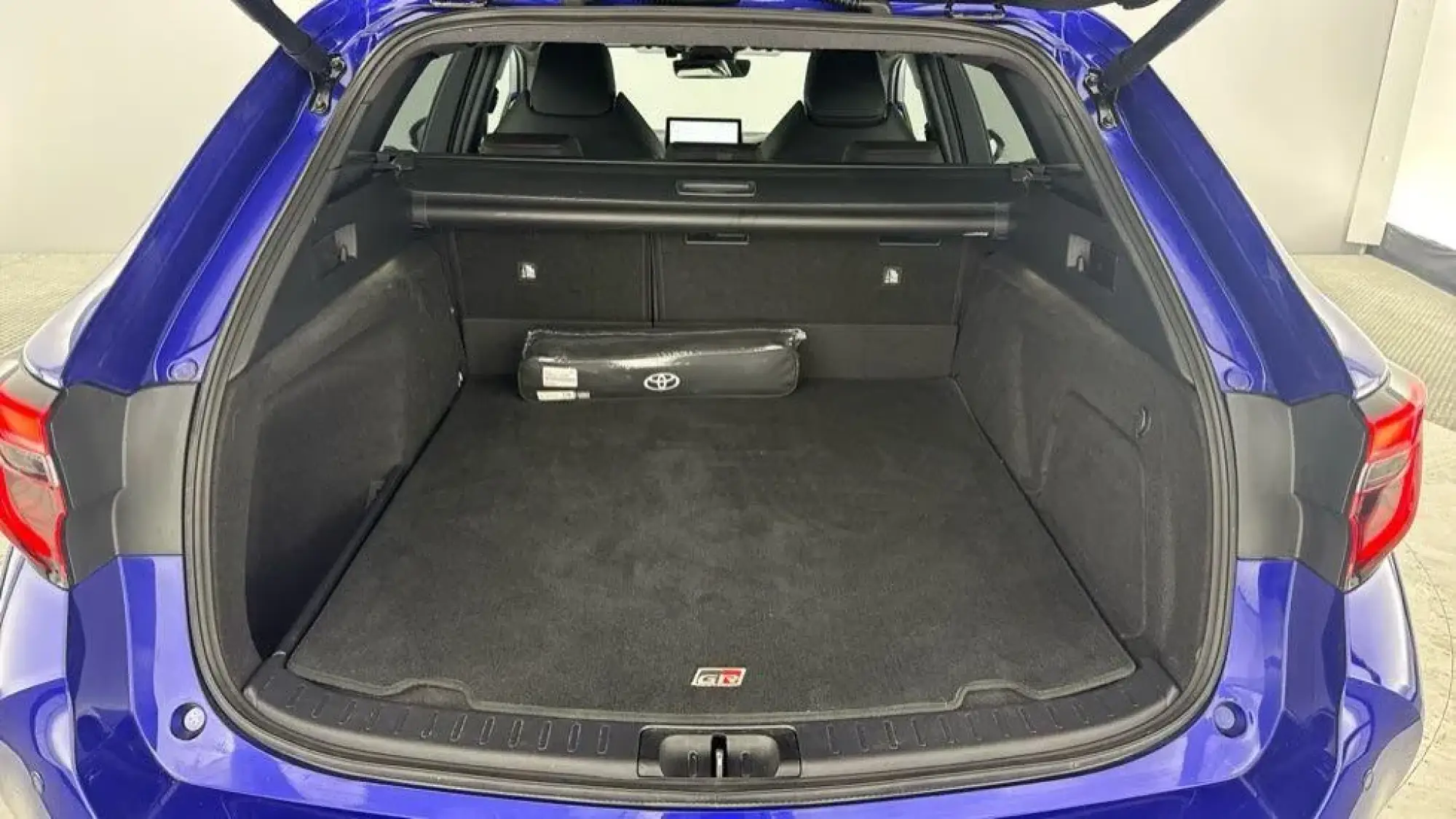 Toyota Corolla Touring Sports Image 20