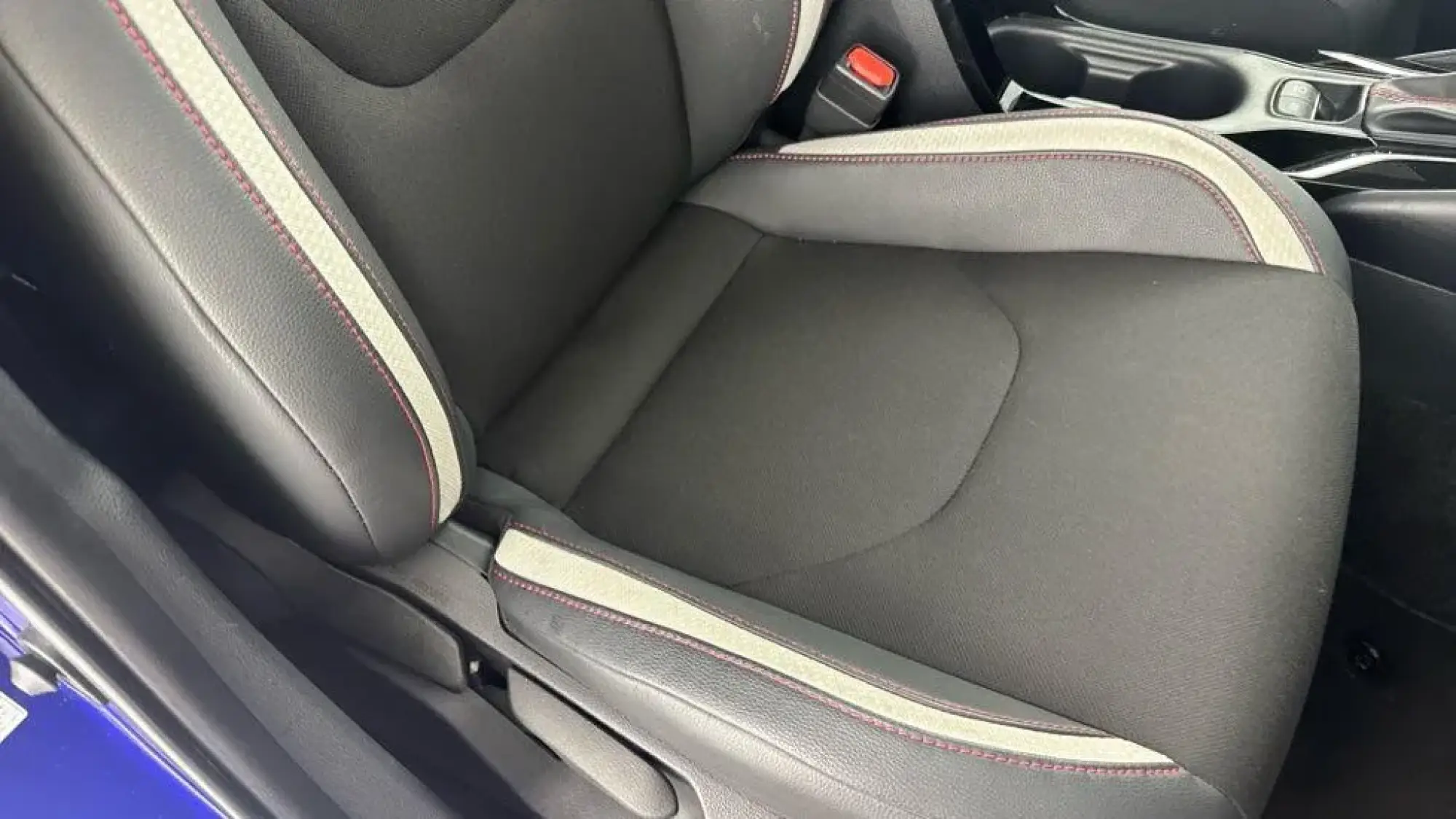 Toyota Corolla Touring Sports Image 23