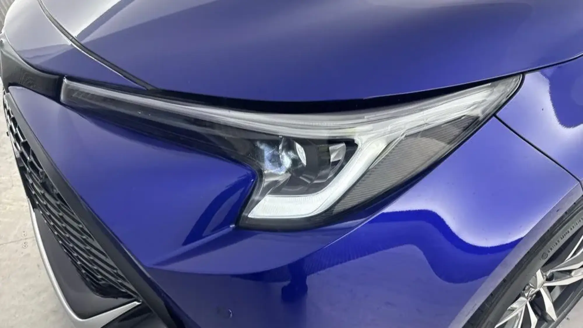 Toyota Corolla Touring Sports Image 24