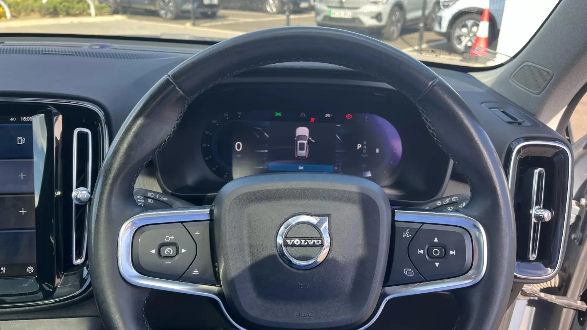 Volvo XC40 Image 10