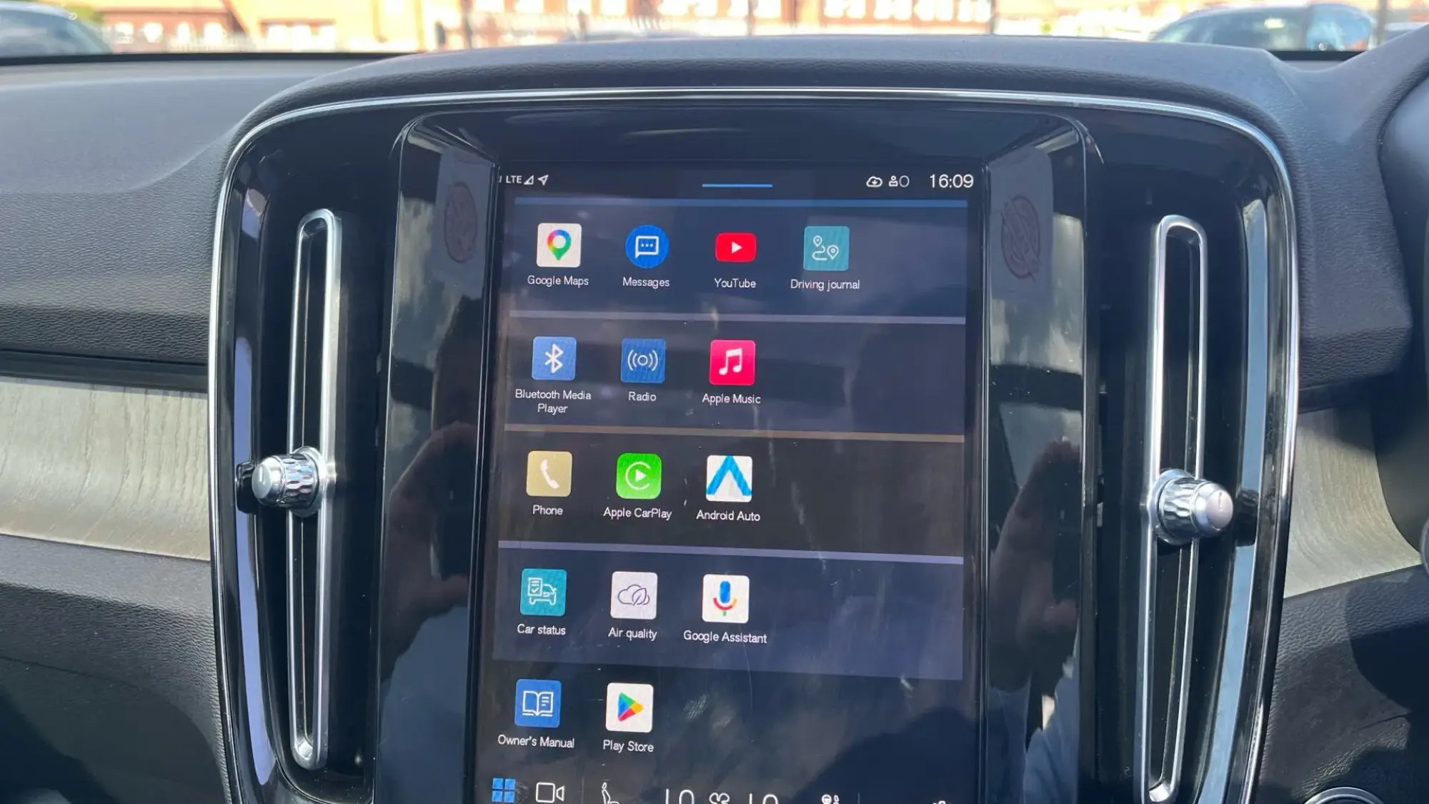 Volvo XC40 Image 17