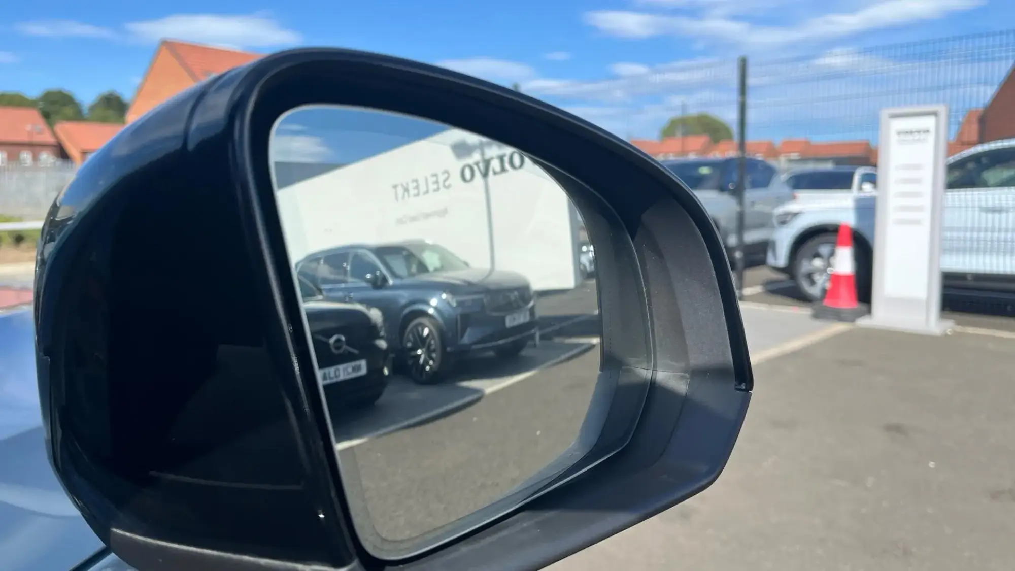 Volvo XC40 Image 32